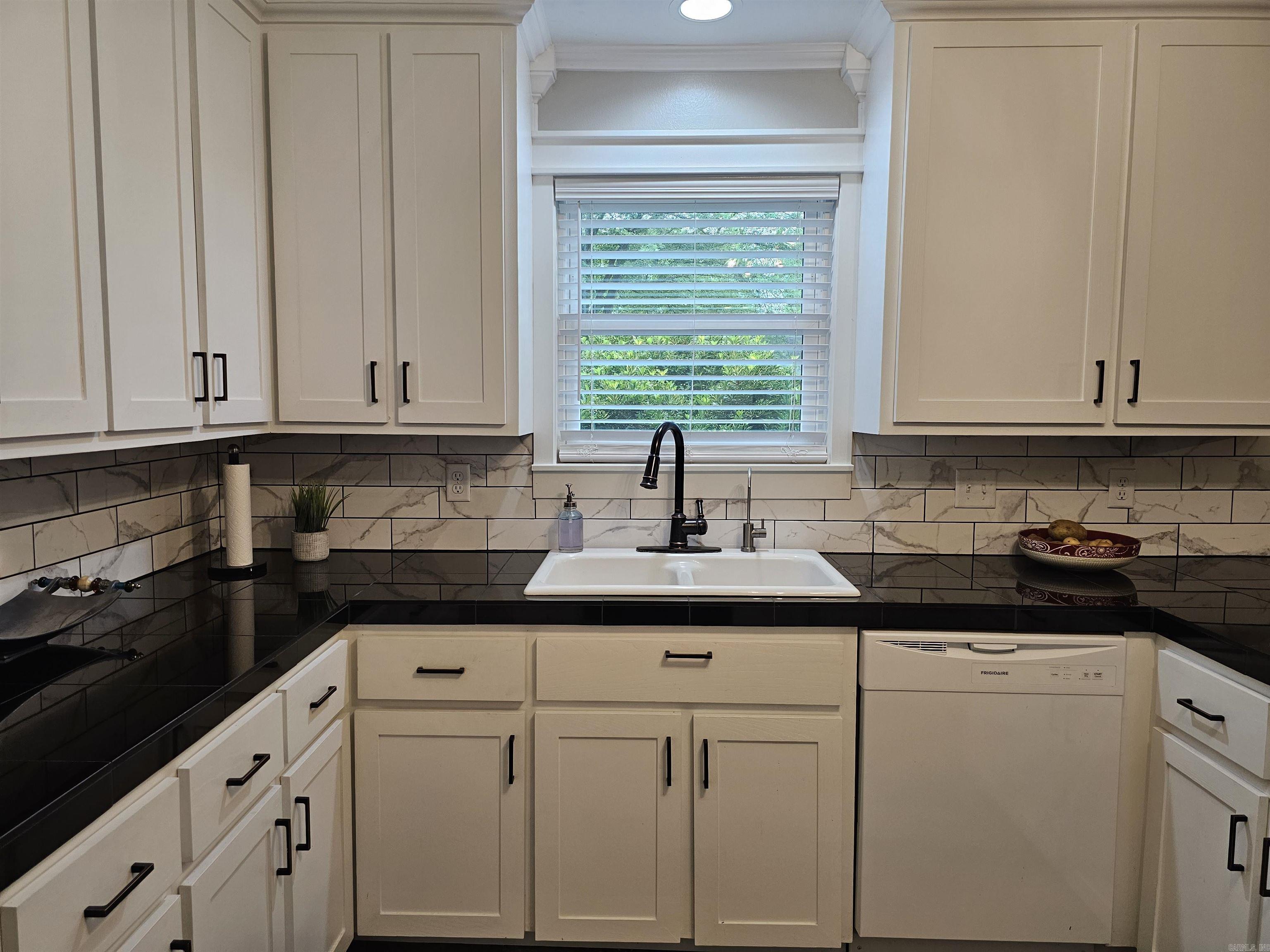 Maple Creek Orchard Lake - Residential