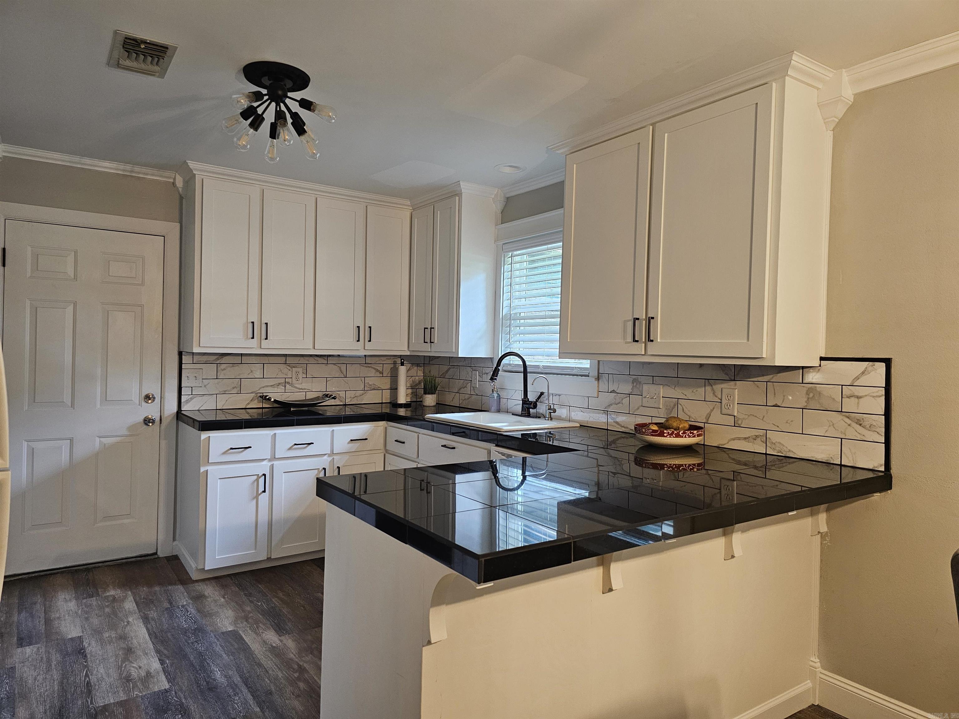 Maple Creek Orchard Lake - Residential