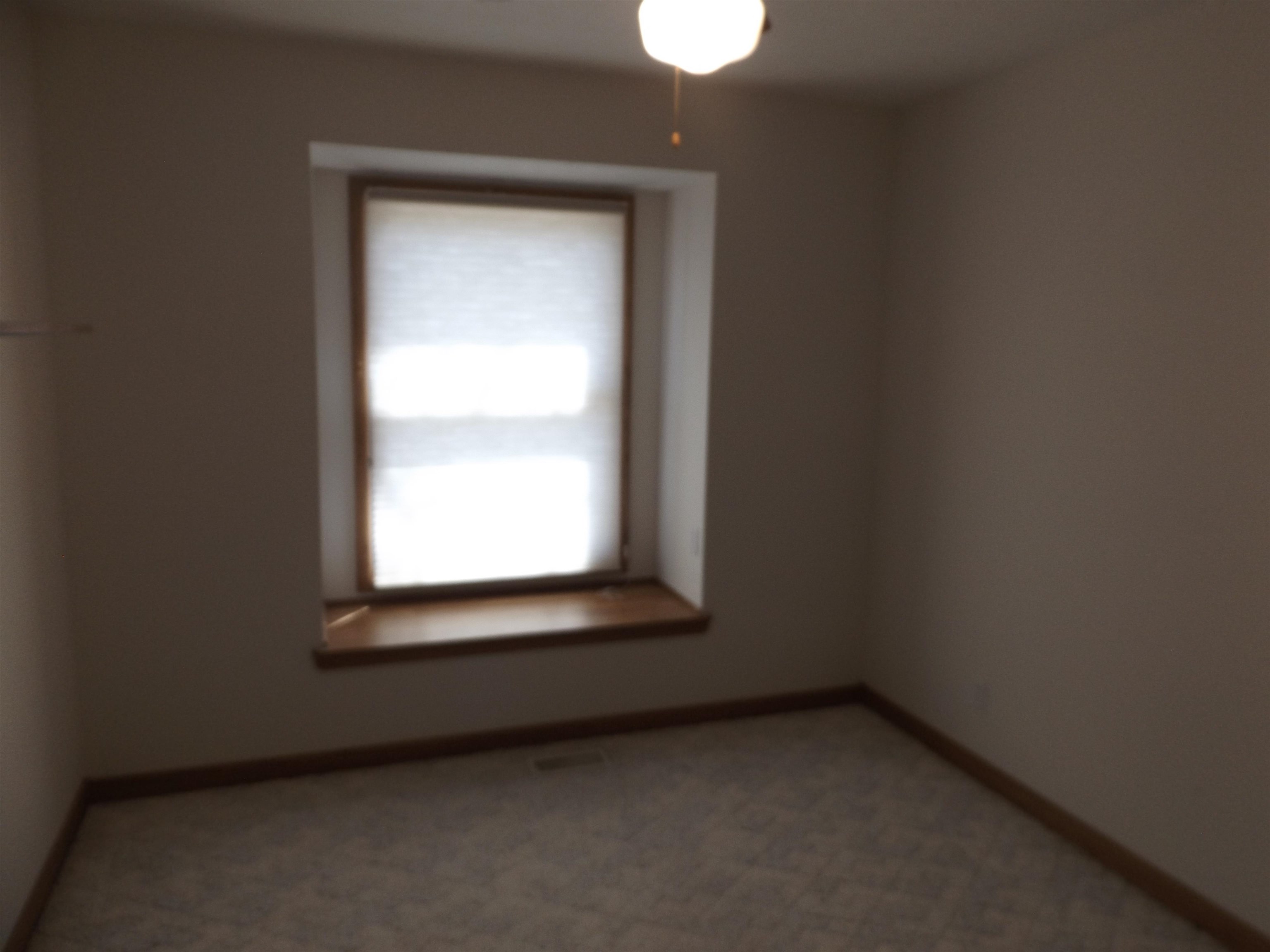 LAKESIDE TERRACE - Residential