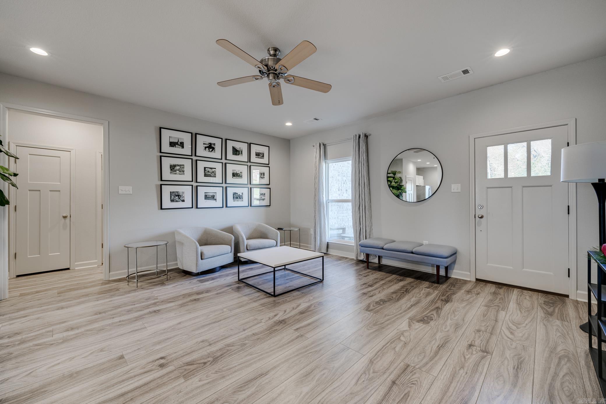 INDIAN SPRINGS - Residential