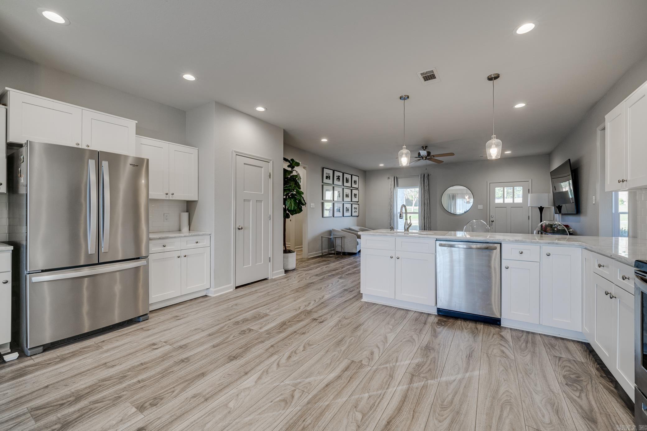 INDIAN SPRINGS - Residential