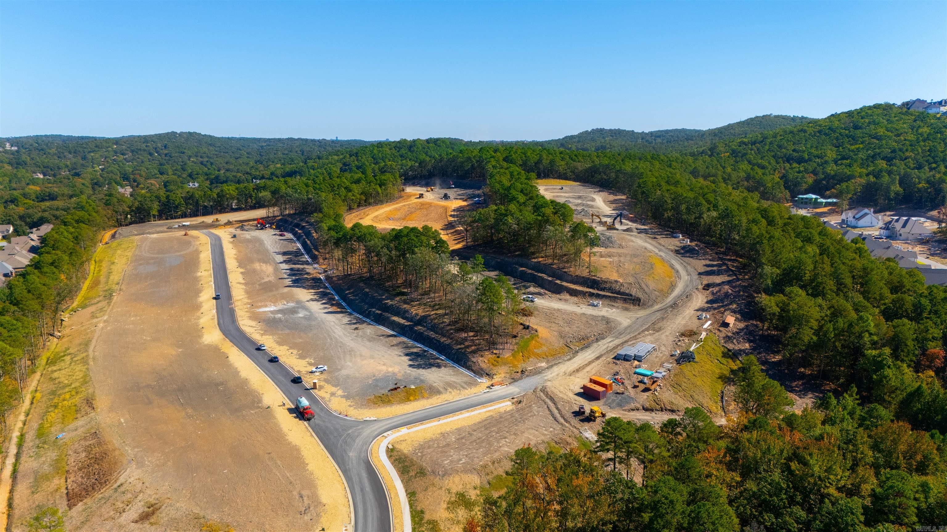 CHENAL VALLEY - DAVENTRY COURT - Land