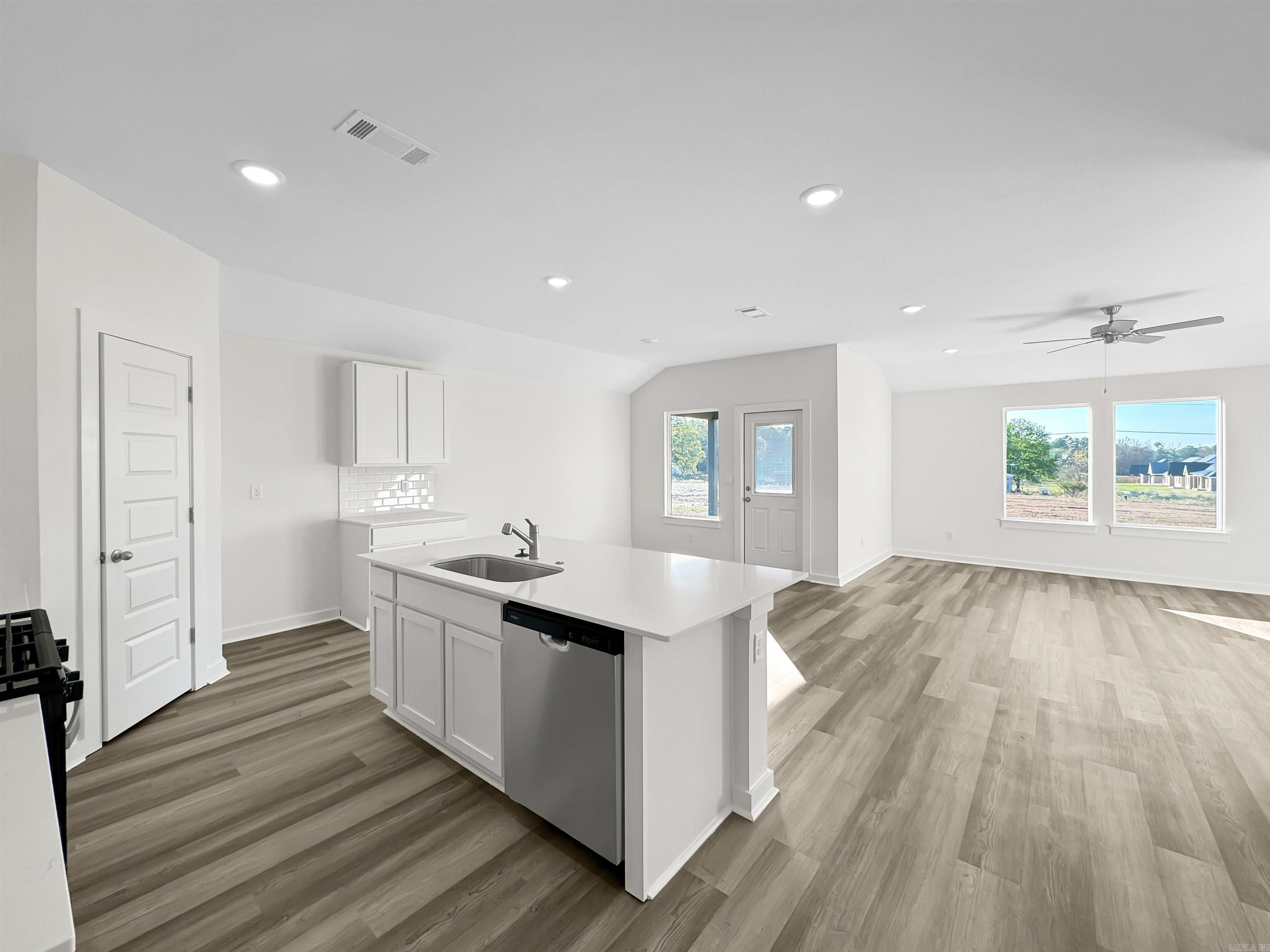 KENSINGTON PLACE - Residential