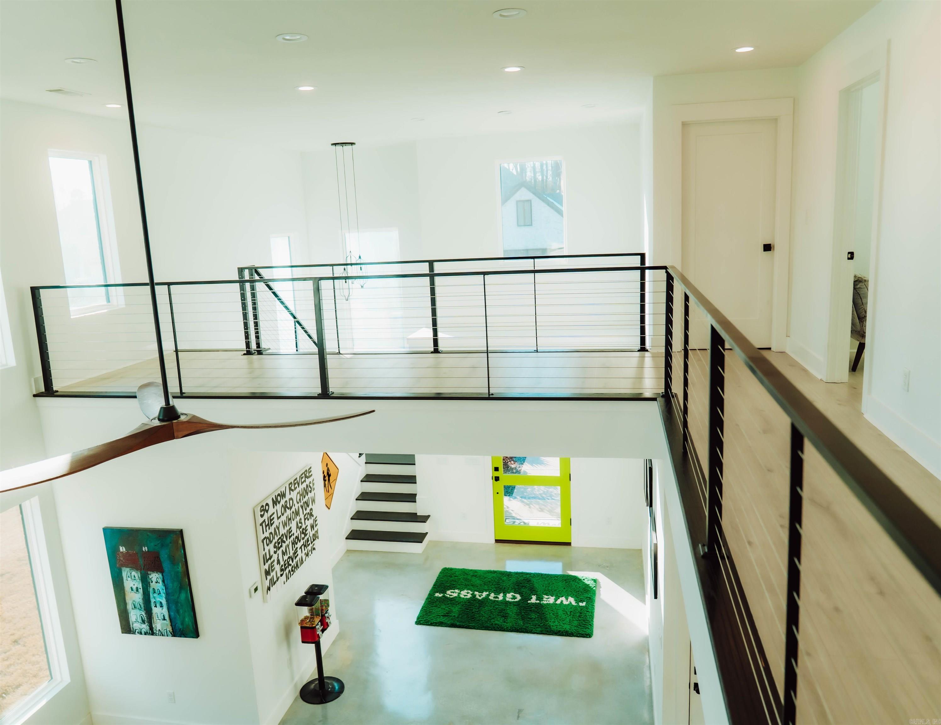 HURRICANE LAKE EST - Residential