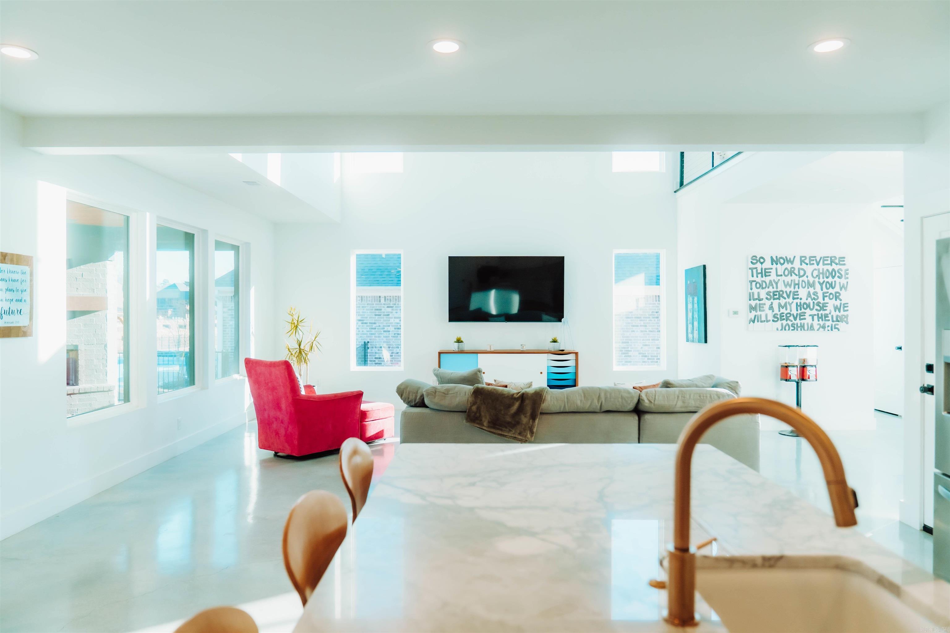 HURRICANE LAKE EST - Residential