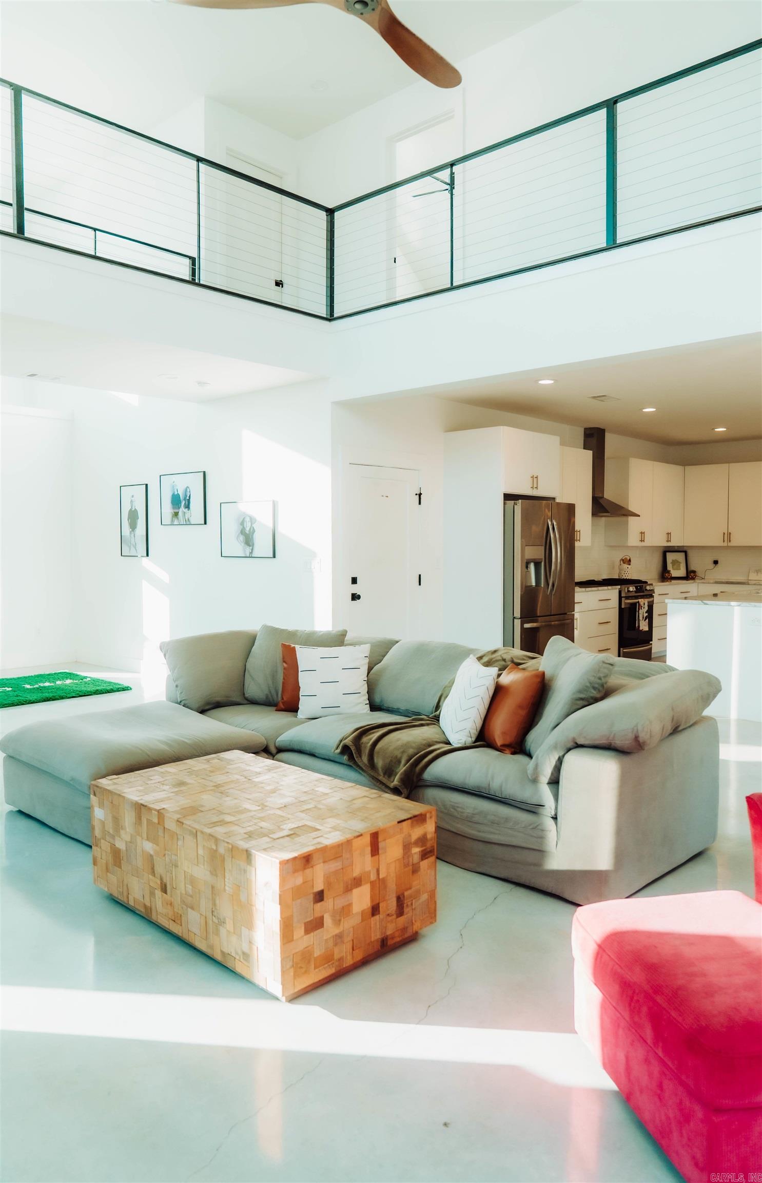 HURRICANE LAKE EST - Residential