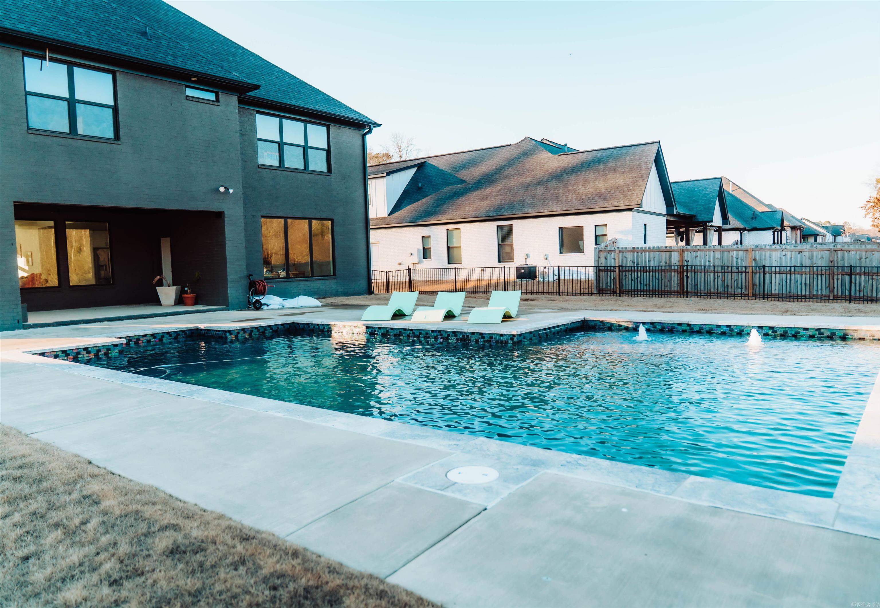 HURRICANE LAKE EST - Residential