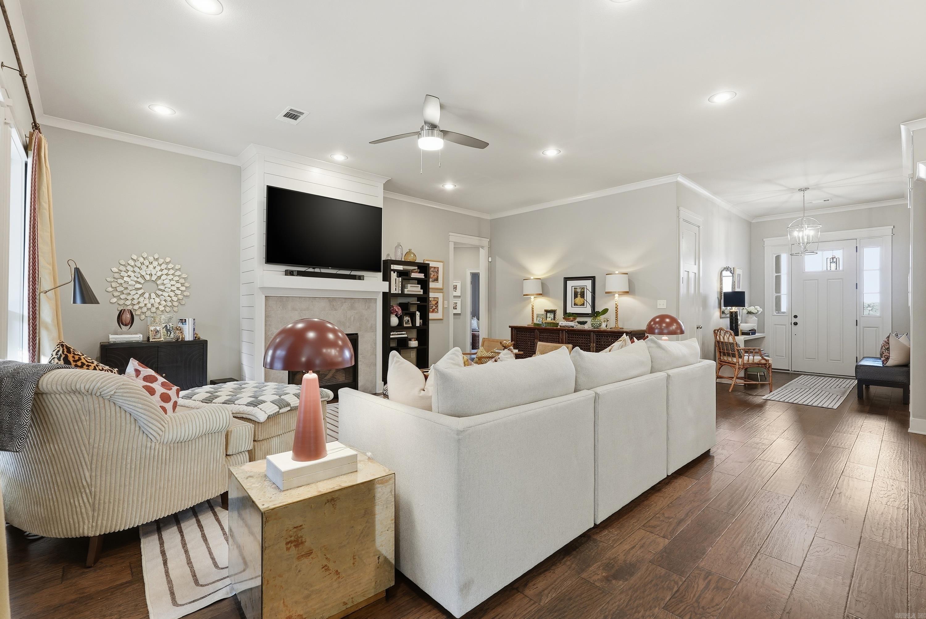 ROBYNMAR - Residential