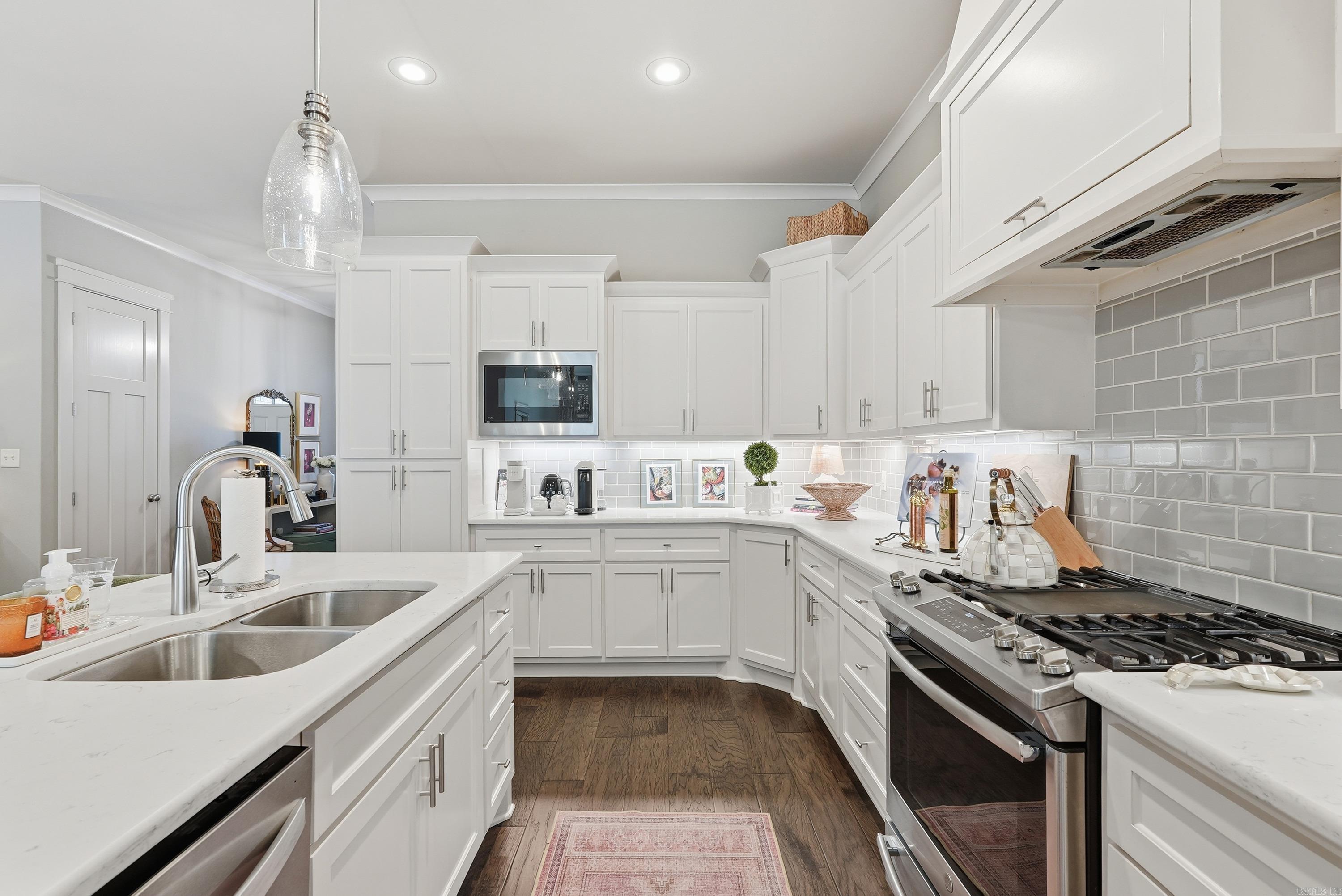 ROBYNMAR - Residential