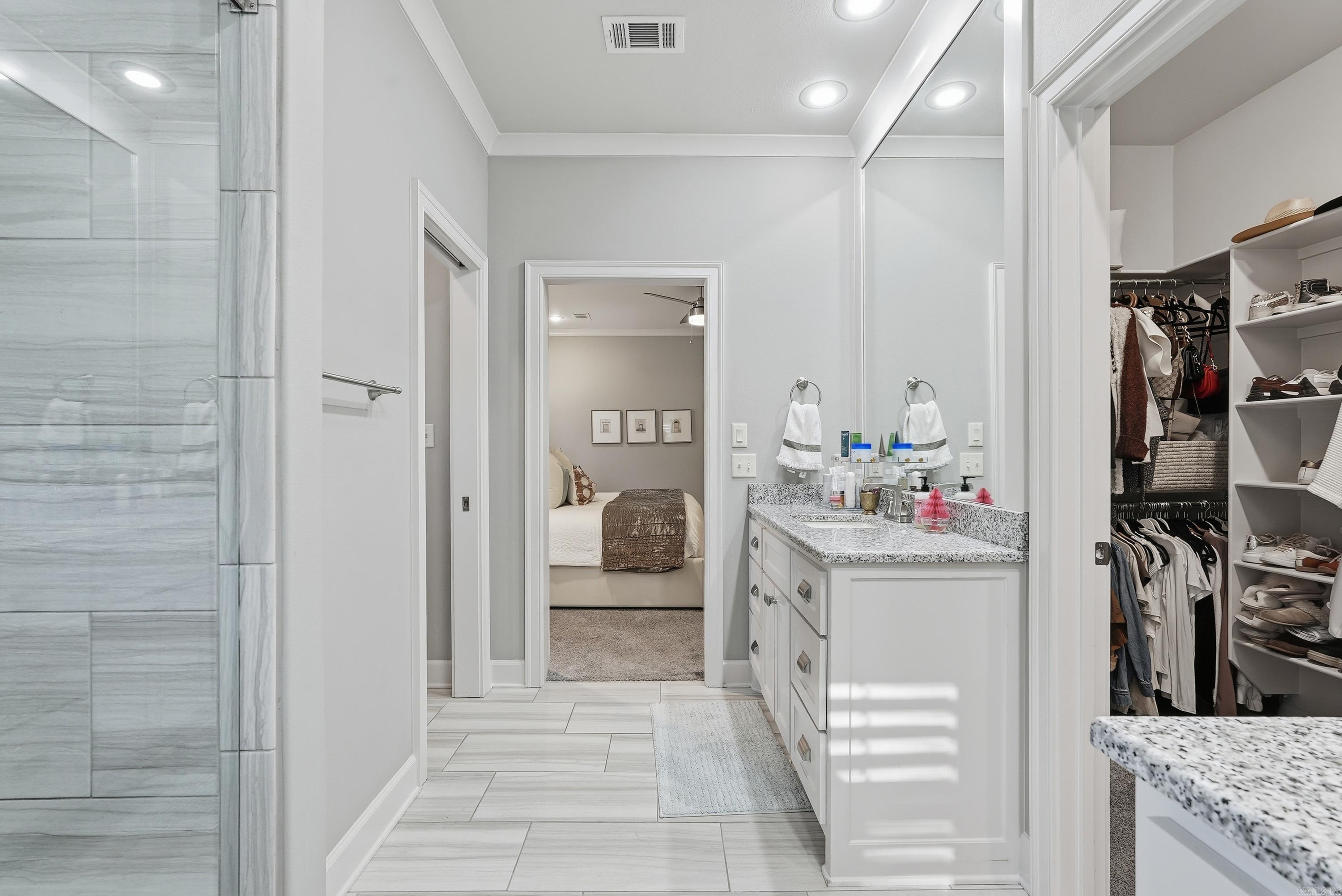 ROBYNMAR - Residential