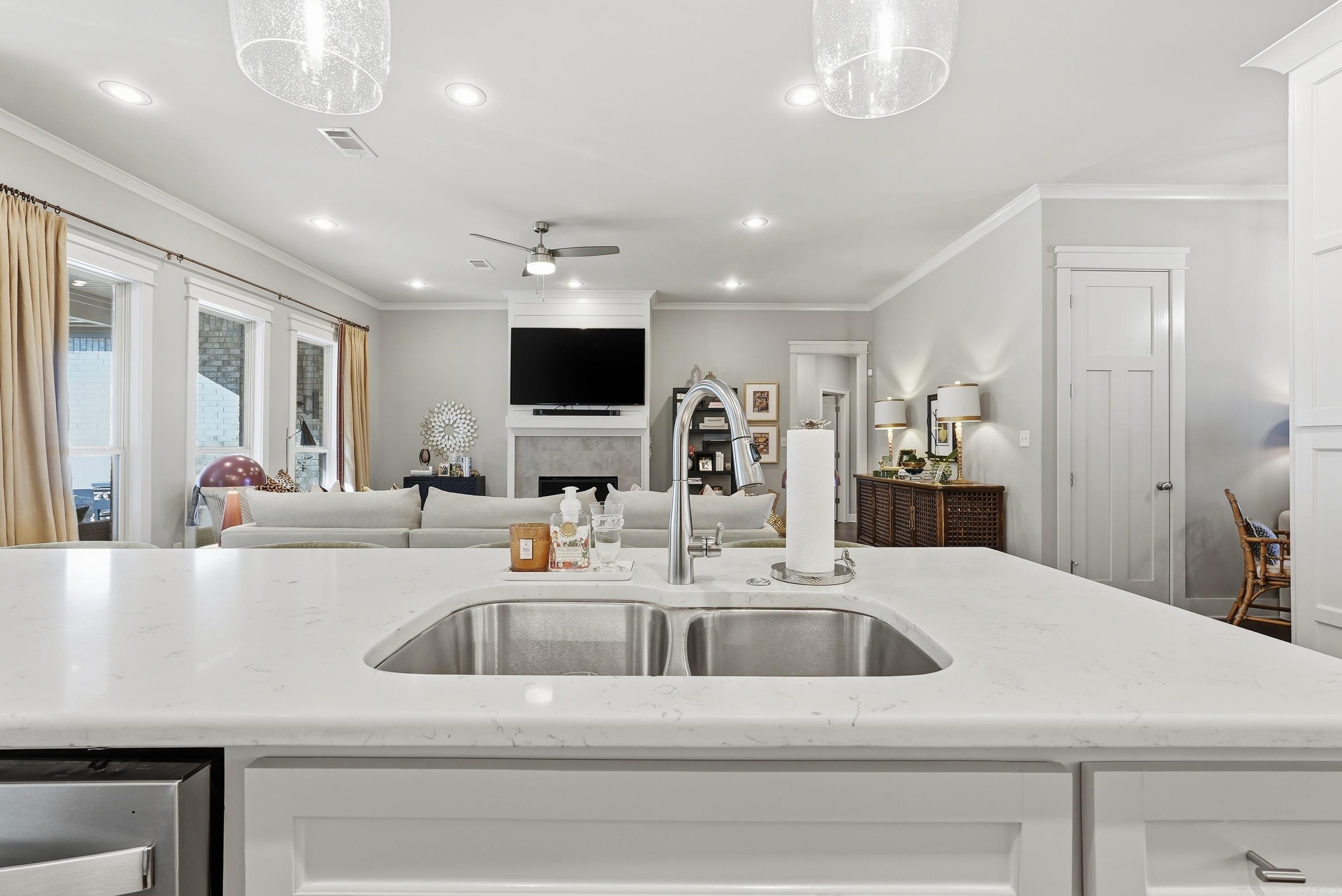 ROBYNMAR - Residential