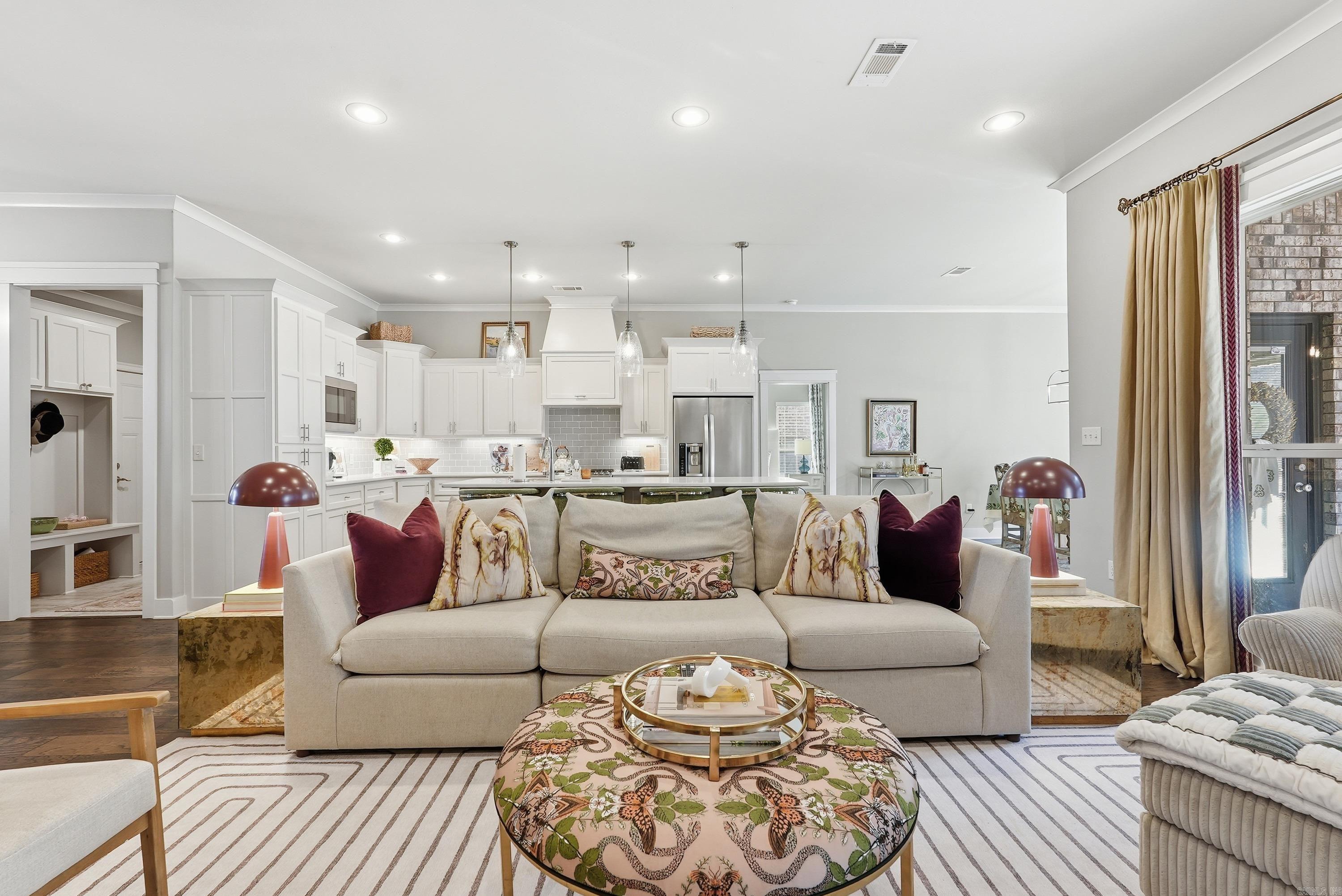 ROBYNMAR - Residential