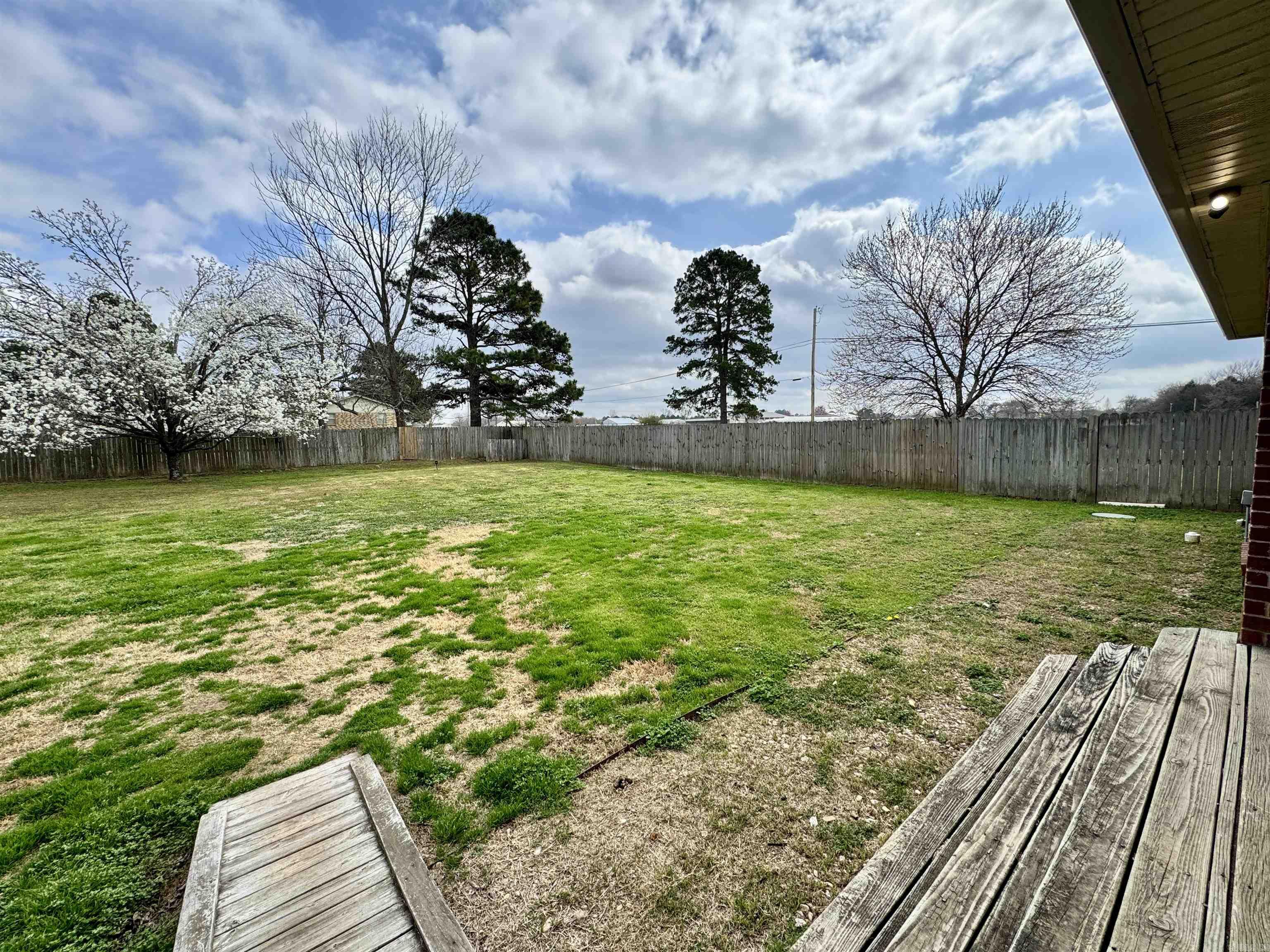 COUNTRY GARDEN ESTATE - Residential