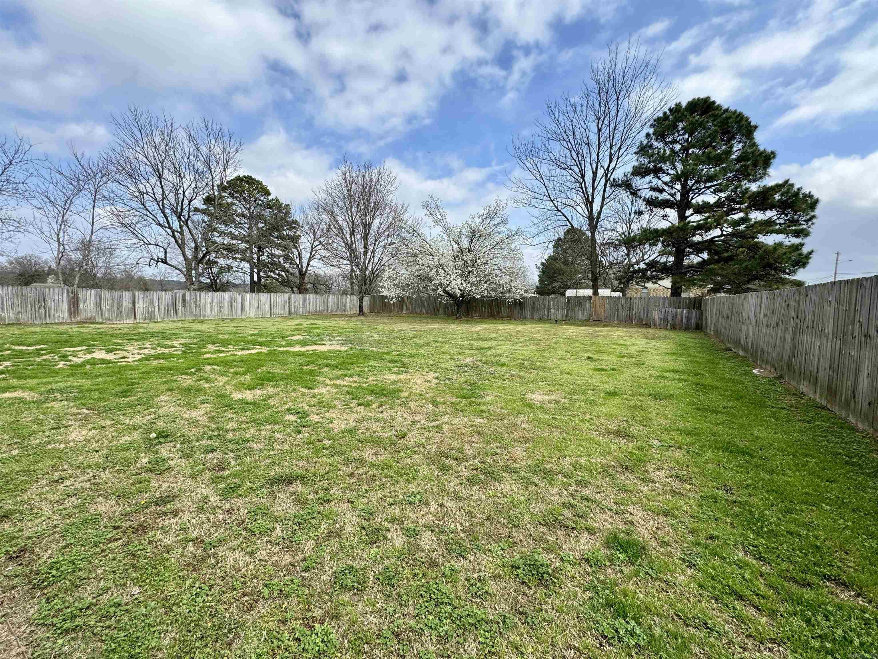 COUNTRY GARDEN ESTATE - Residential