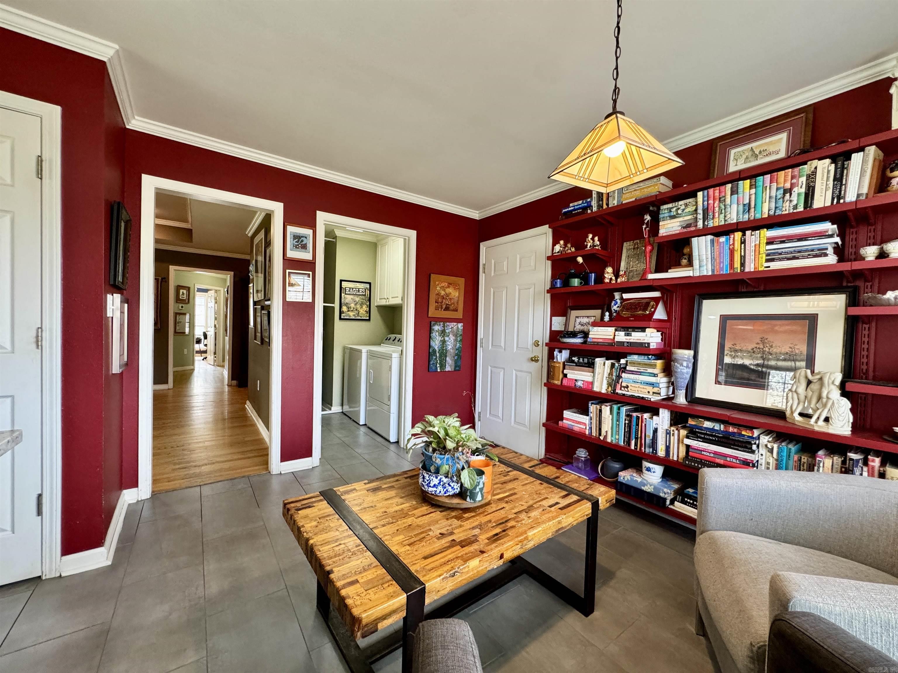 COUNTRY GARDEN ESTATE - Residential