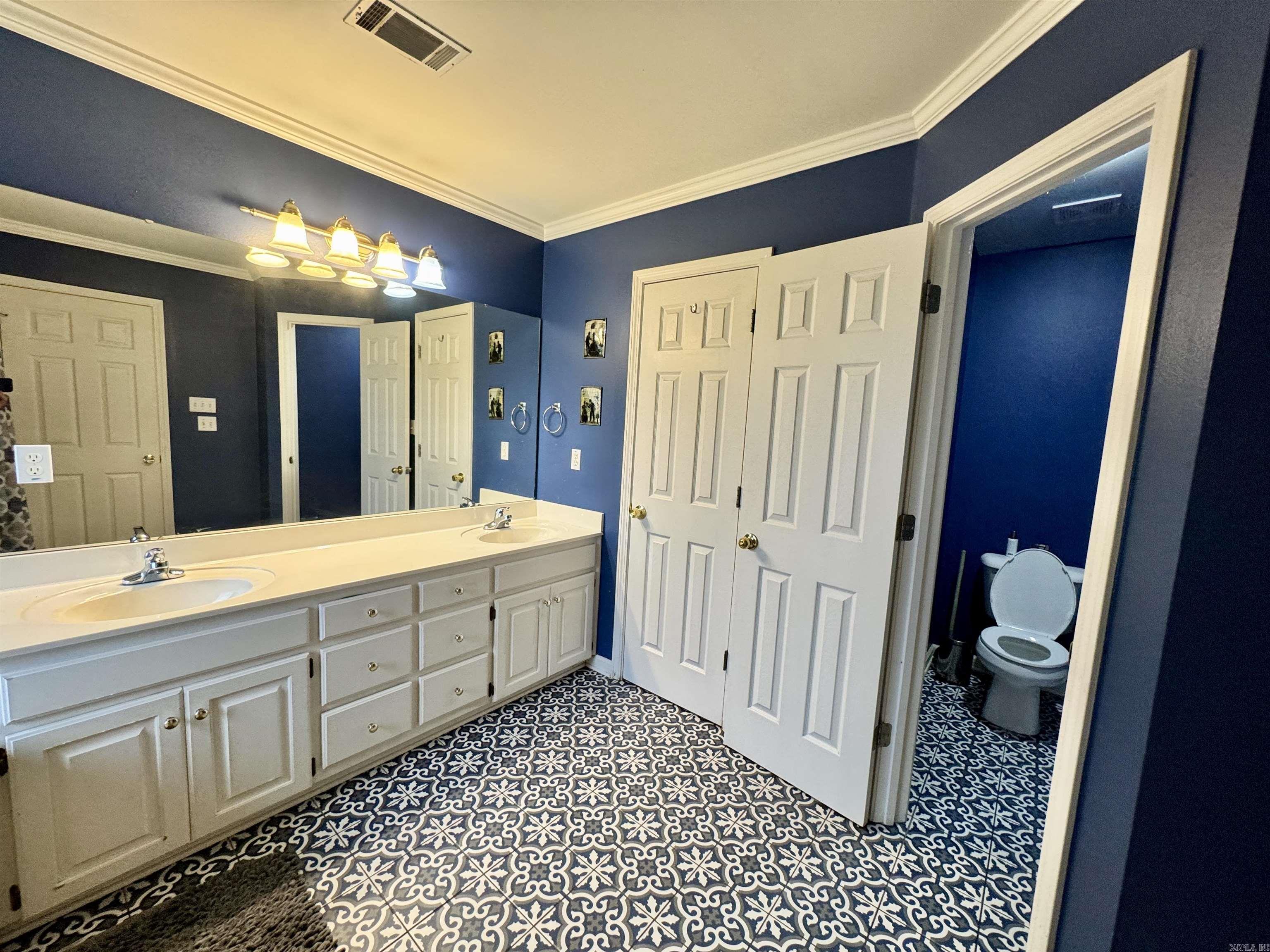 COUNTRY GARDEN ESTATE - Residential