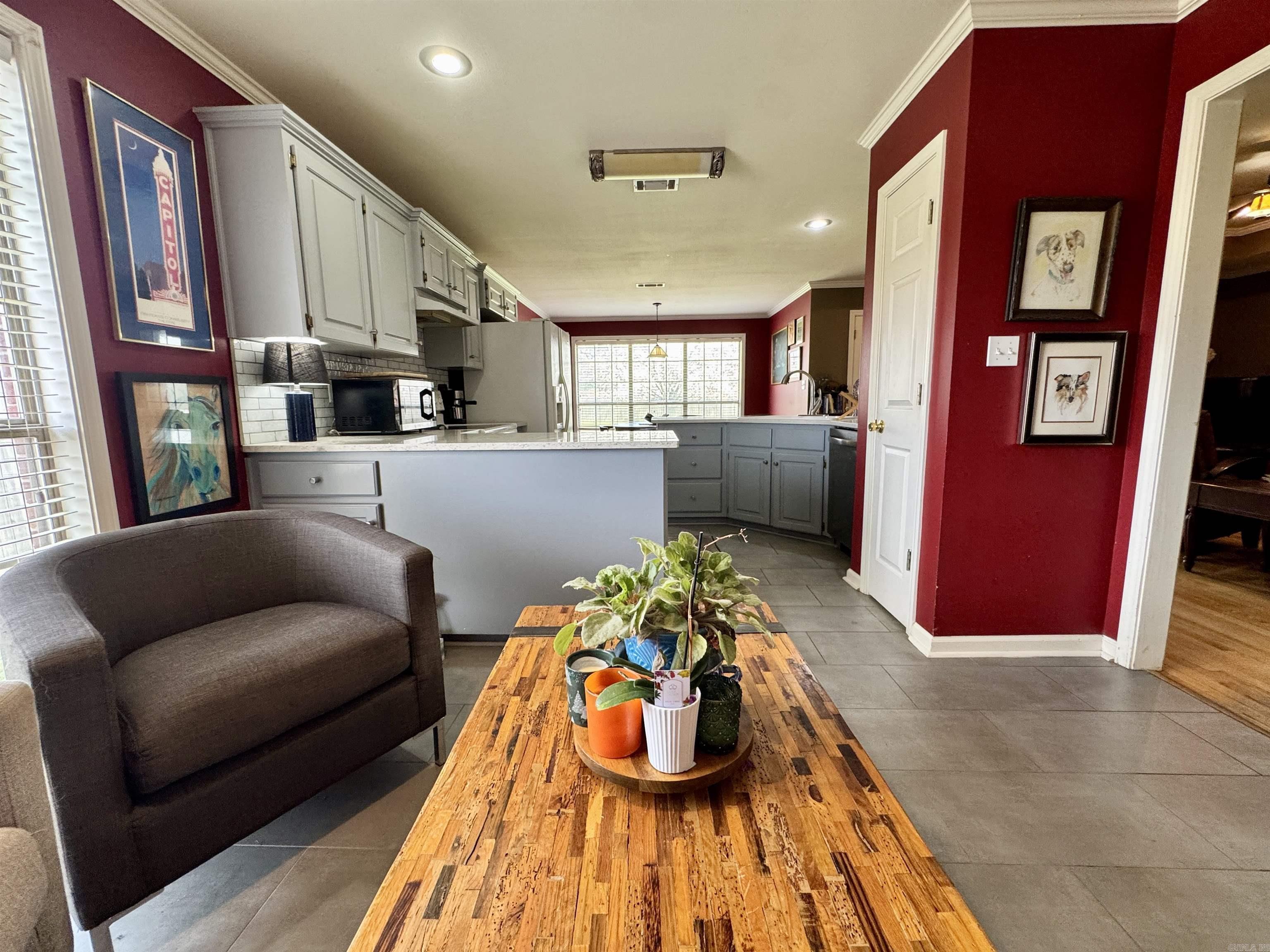 COUNTRY GARDEN ESTATE - Residential