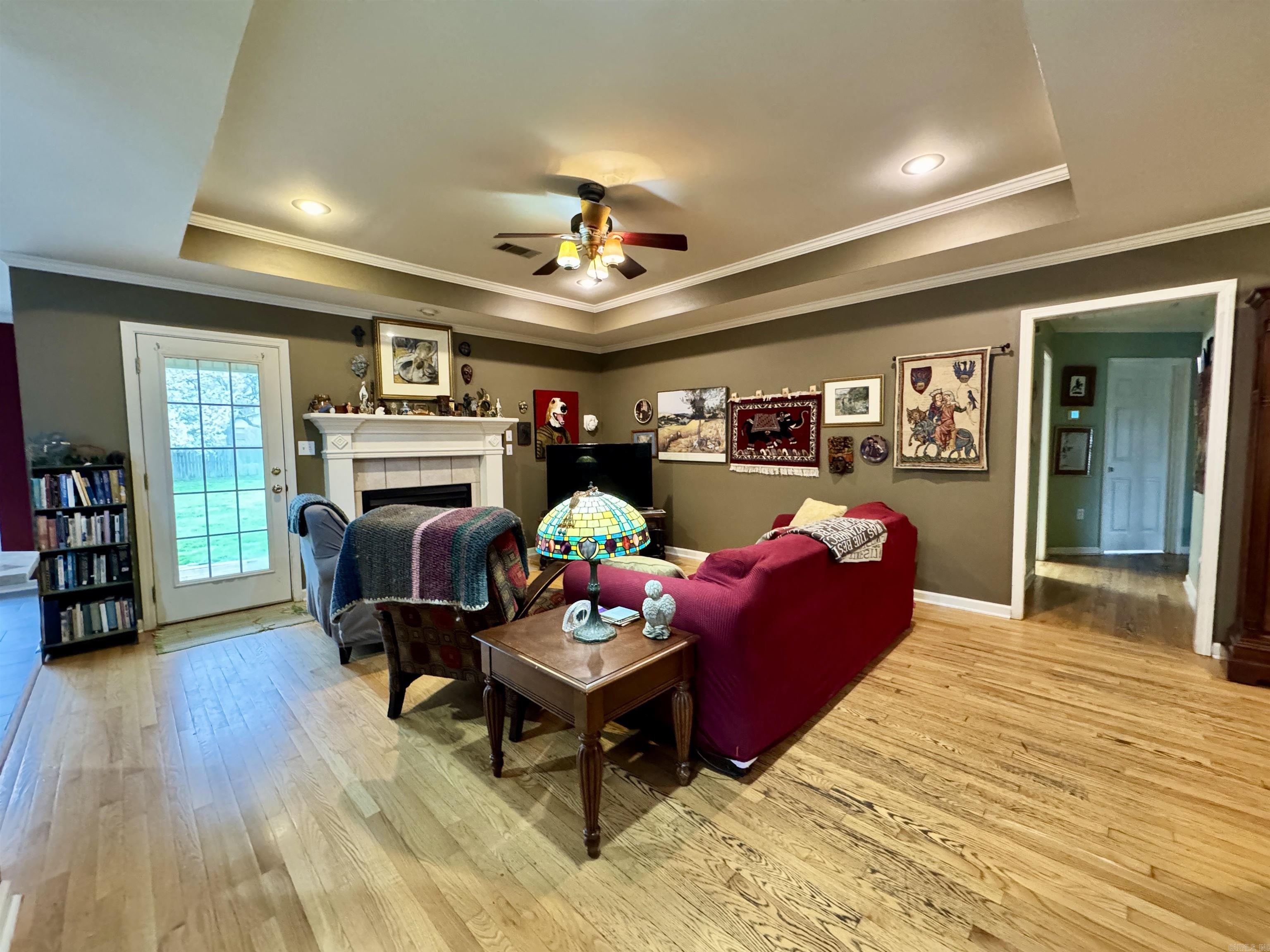 COUNTRY GARDEN ESTATE - Residential