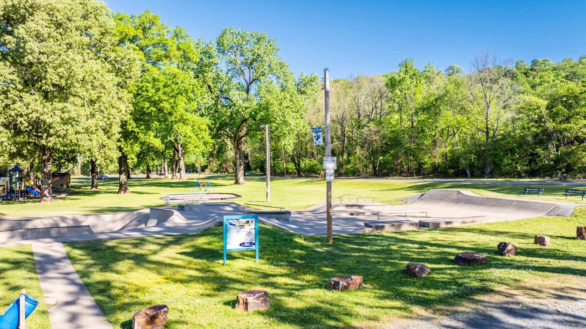 Metes & Bounds - Land