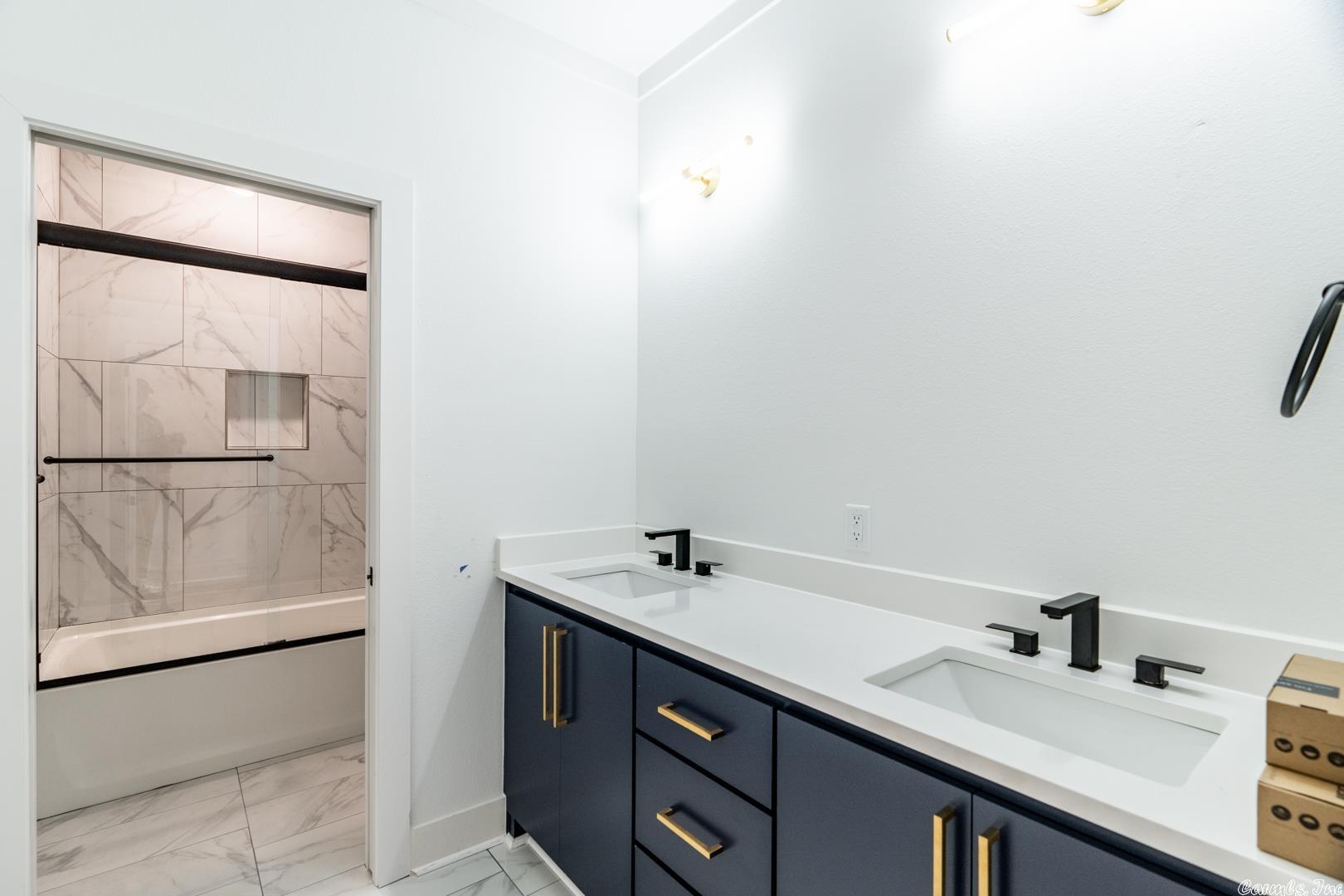 MOUNT TABOR ESTATES - Residential