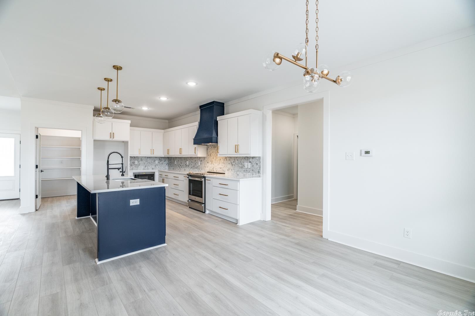 MOUNT TABOR ESTATES - Residential