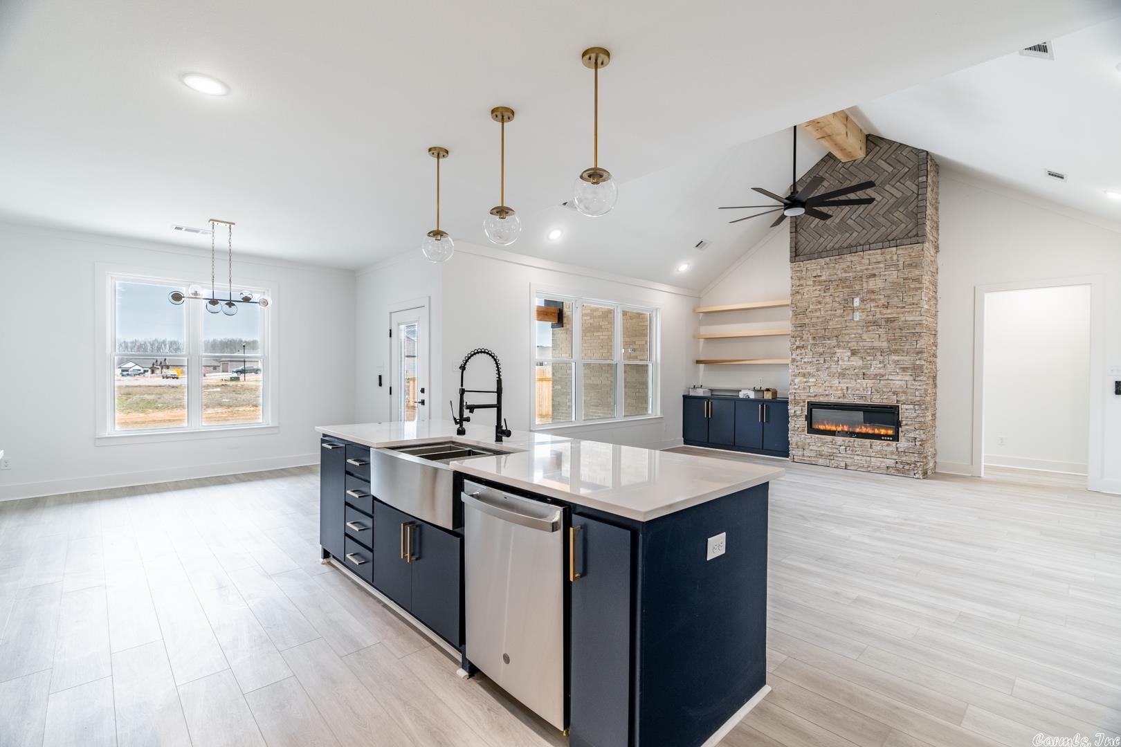 MOUNT TABOR ESTATES - Residential