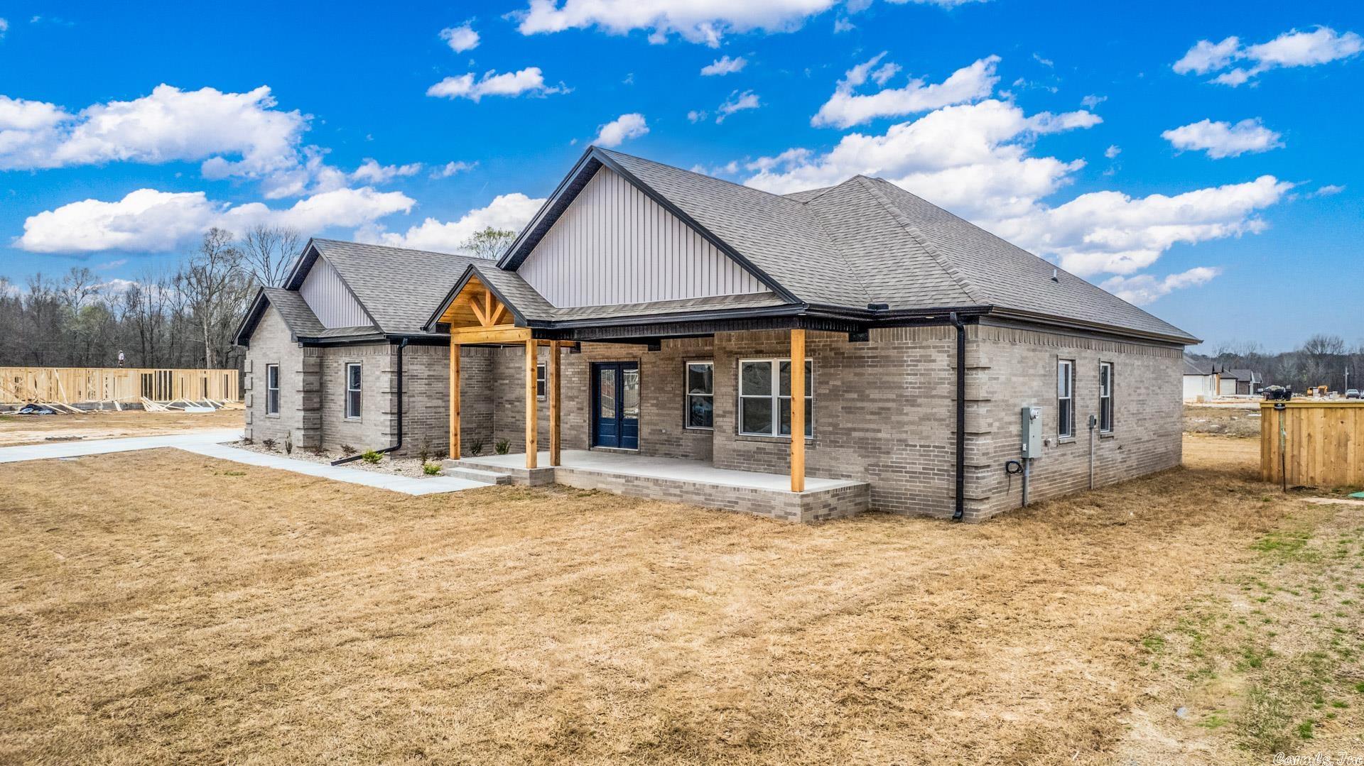 MOUNT TABOR ESTATES - Residential