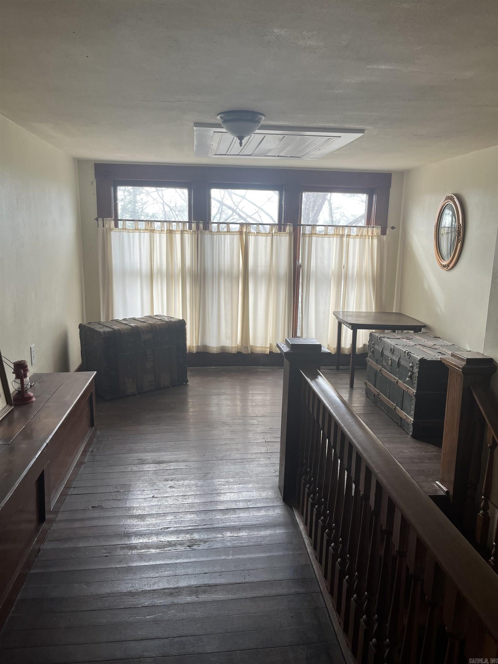 BUCKNER - Residential