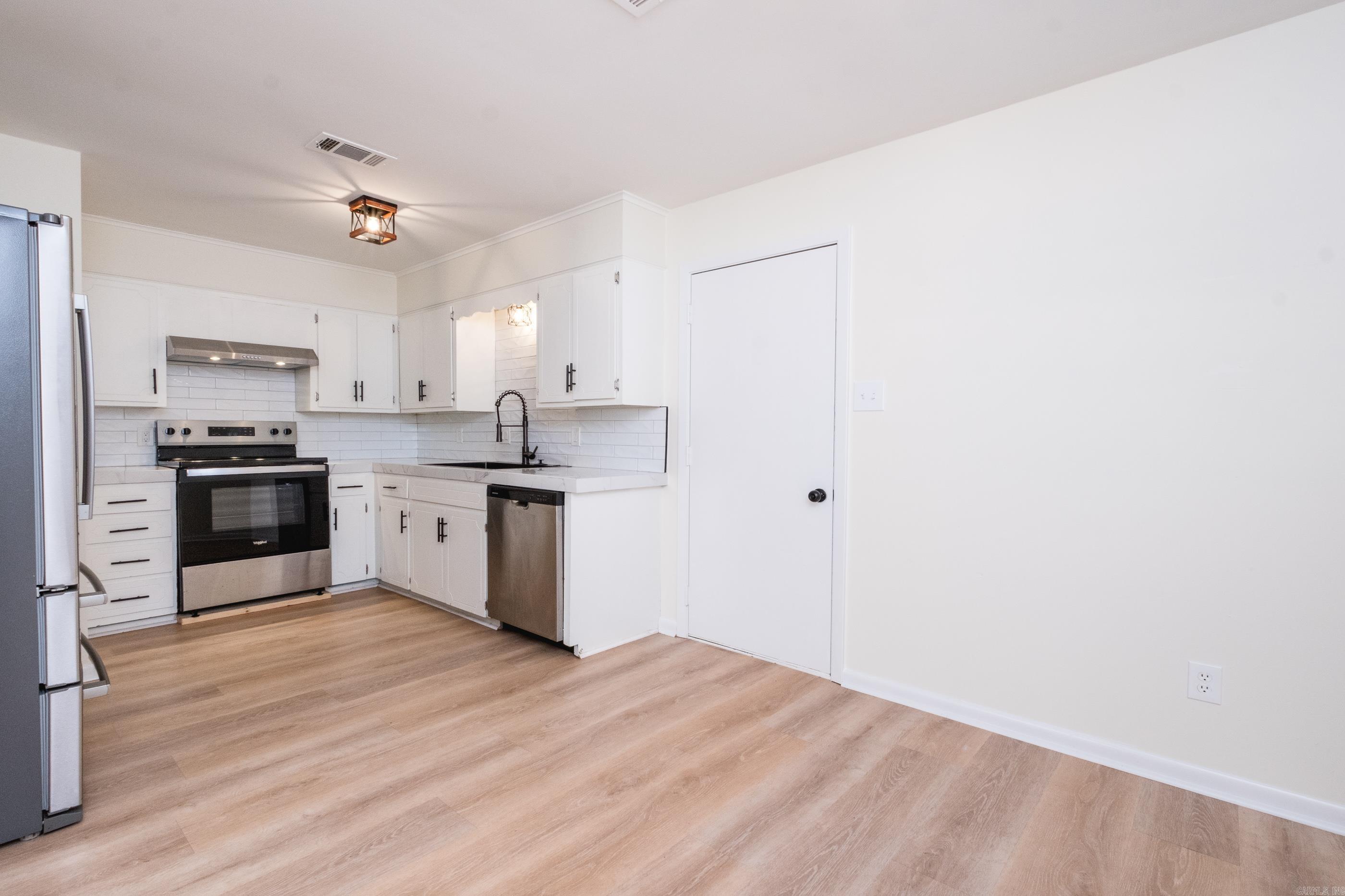 GIBRALTER HGTS - Residential