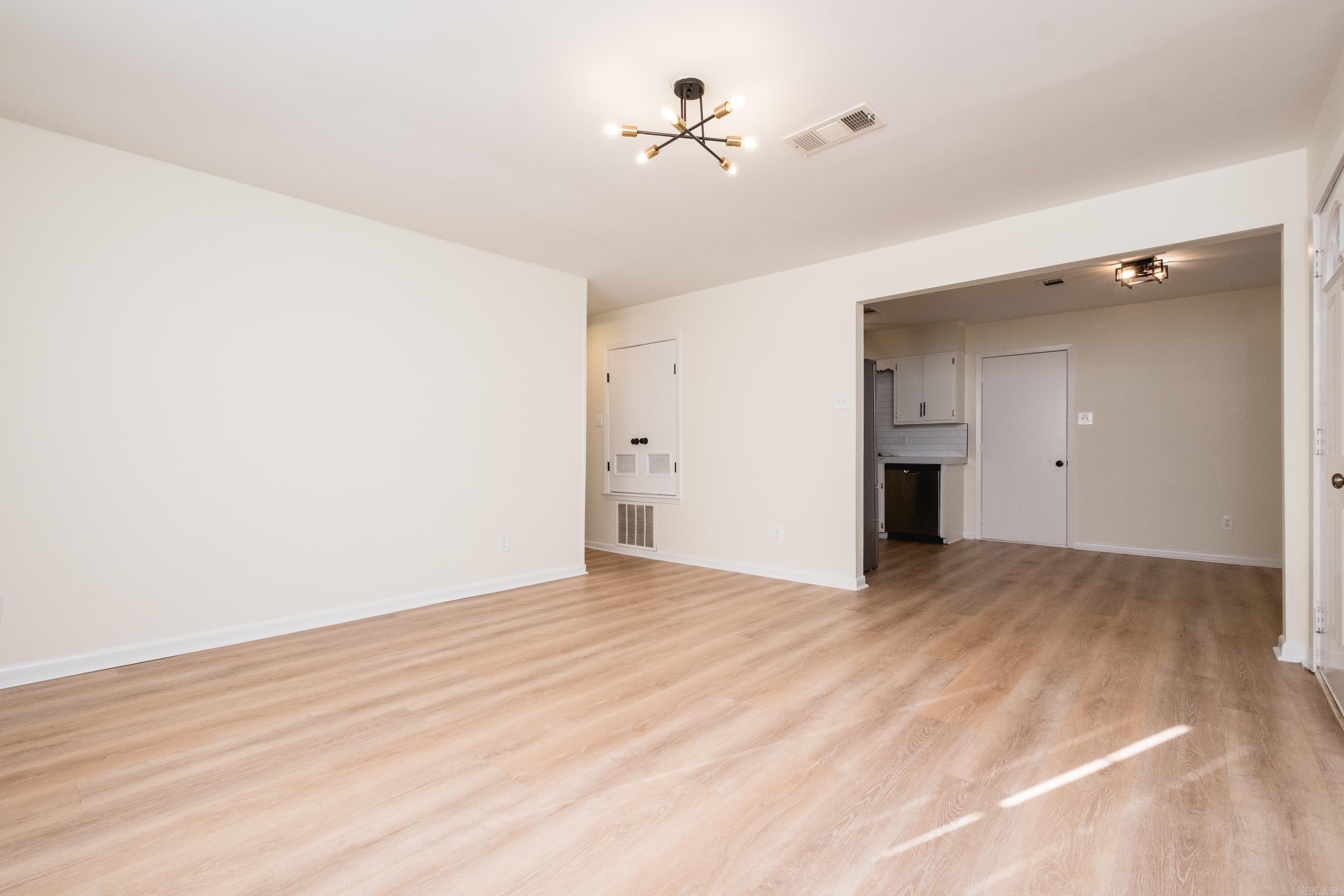 GIBRALTER HGTS - Residential