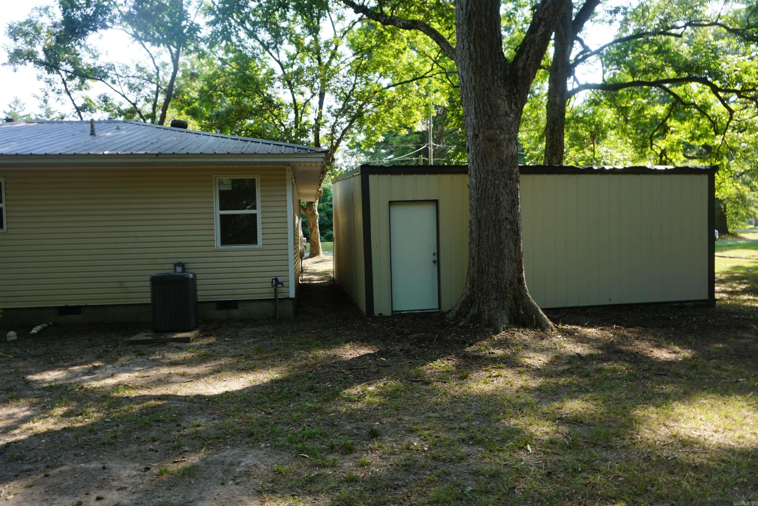 ACREAGE LOTS - Residential