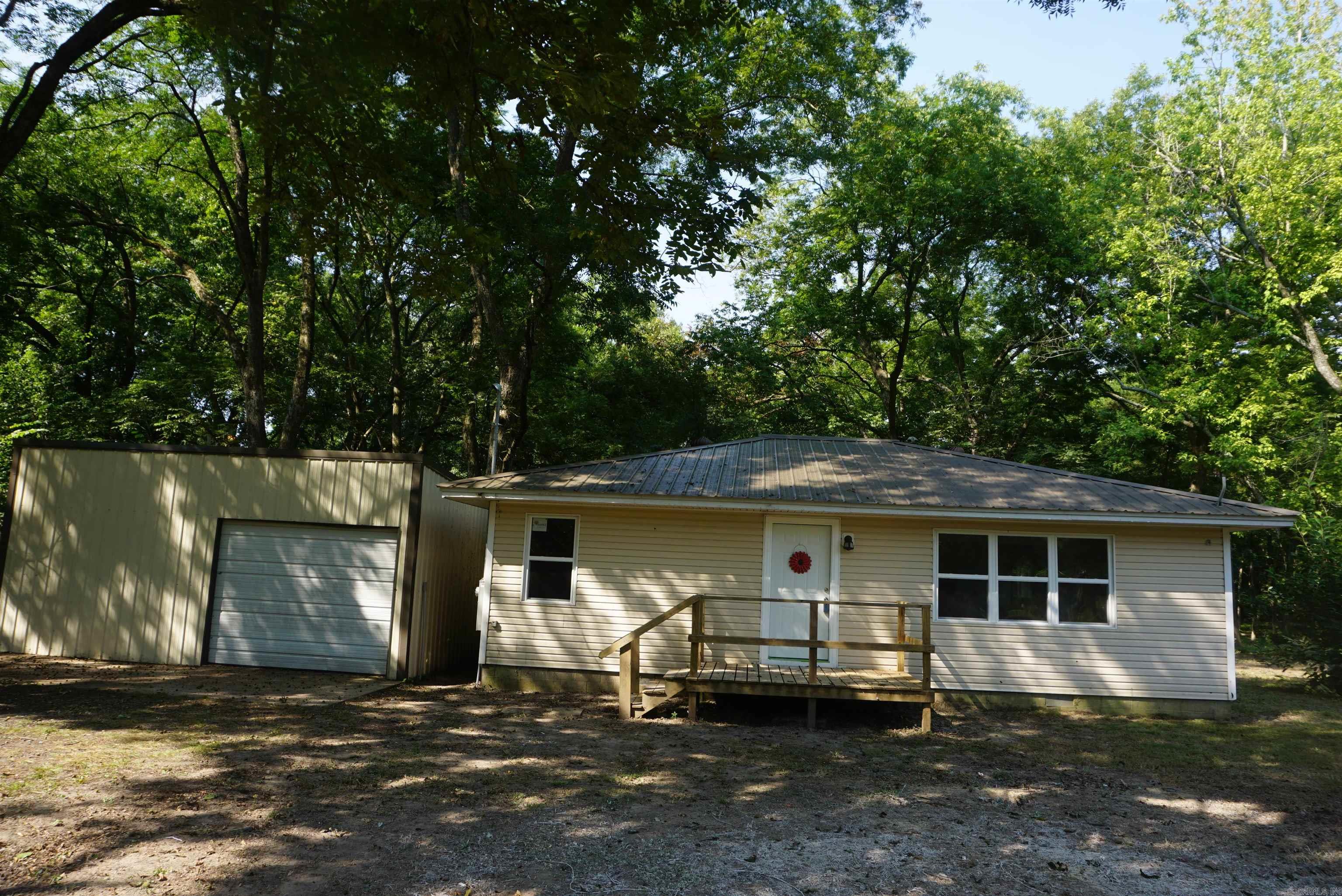 ACREAGE LOTS - Residential