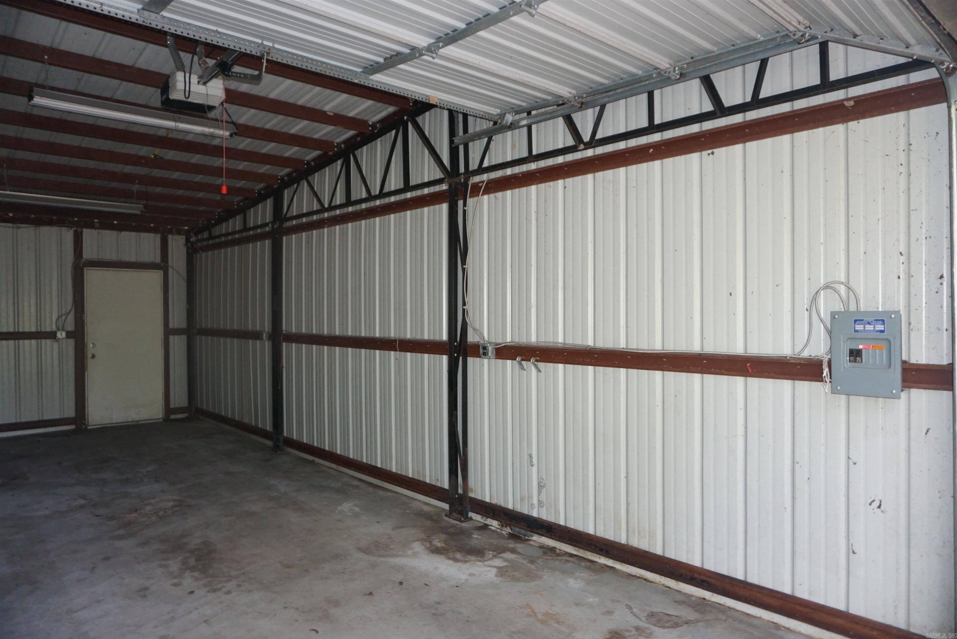 ACREAGE LOTS - Residential