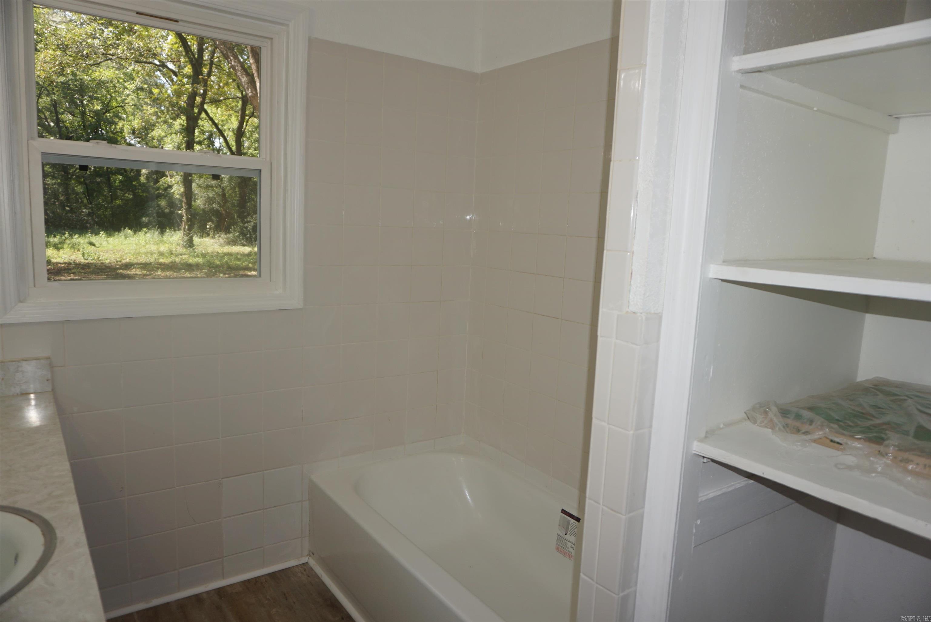 ACREAGE LOTS - Residential