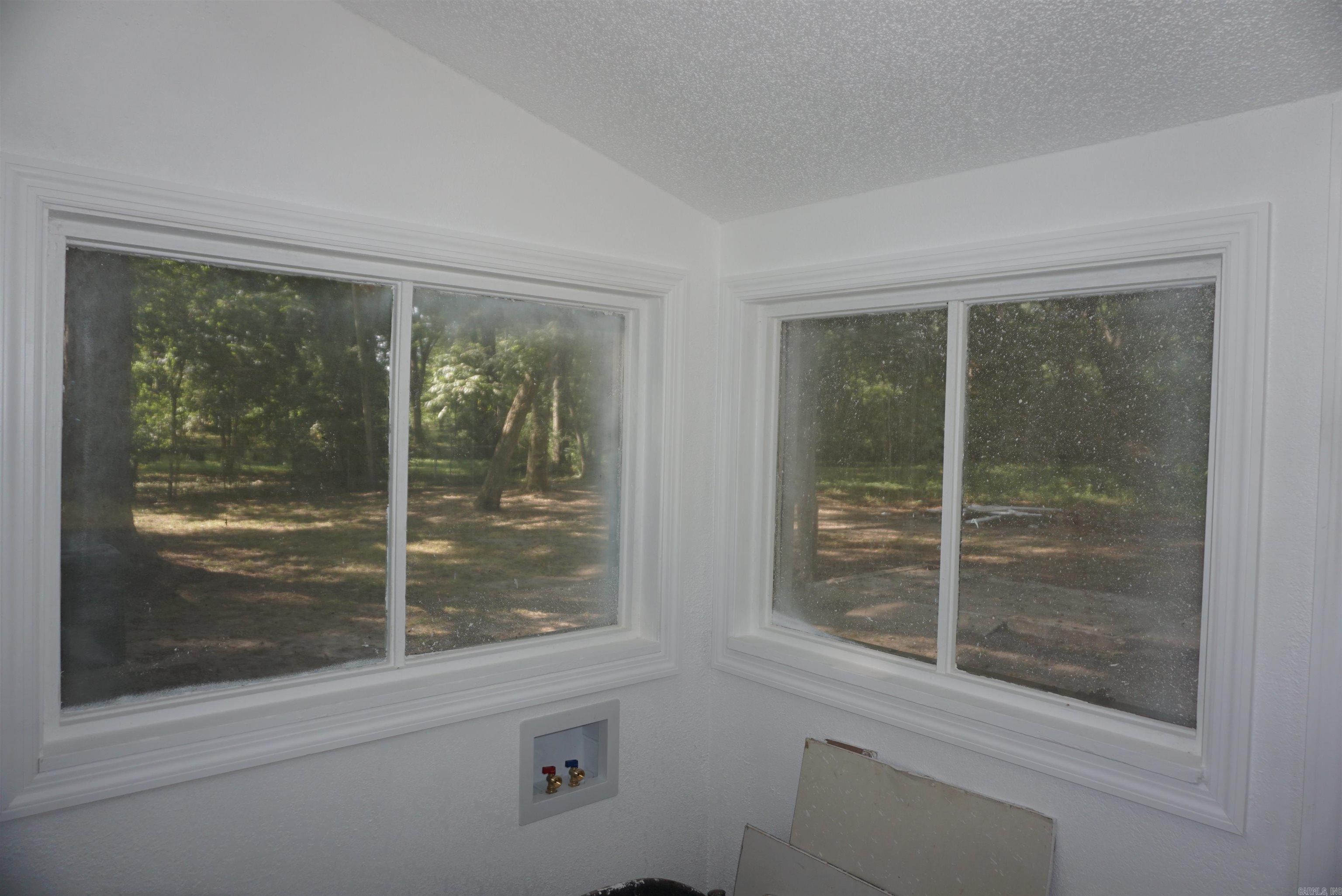 ACREAGE LOTS - Residential