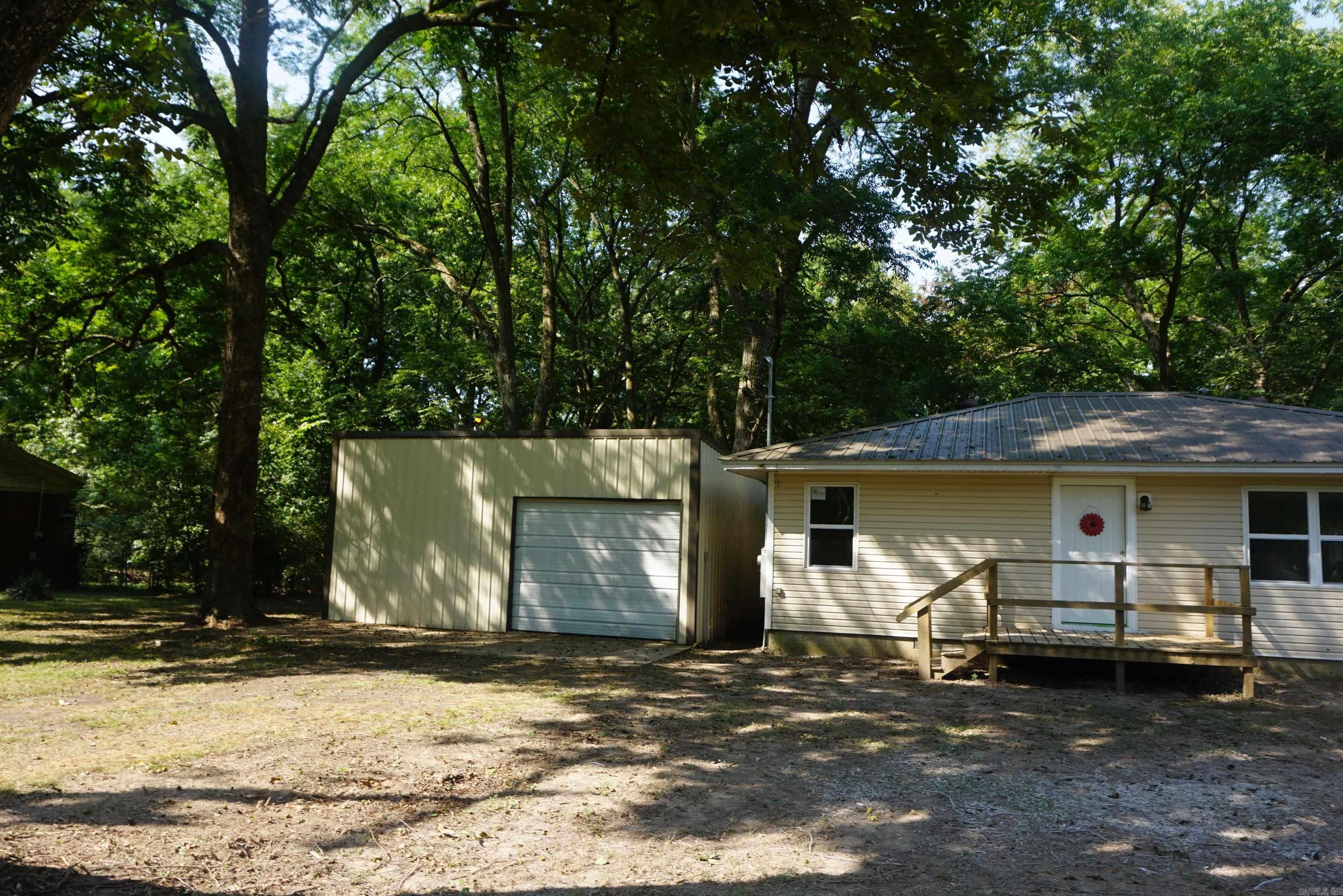 ACREAGE LOTS - Residential