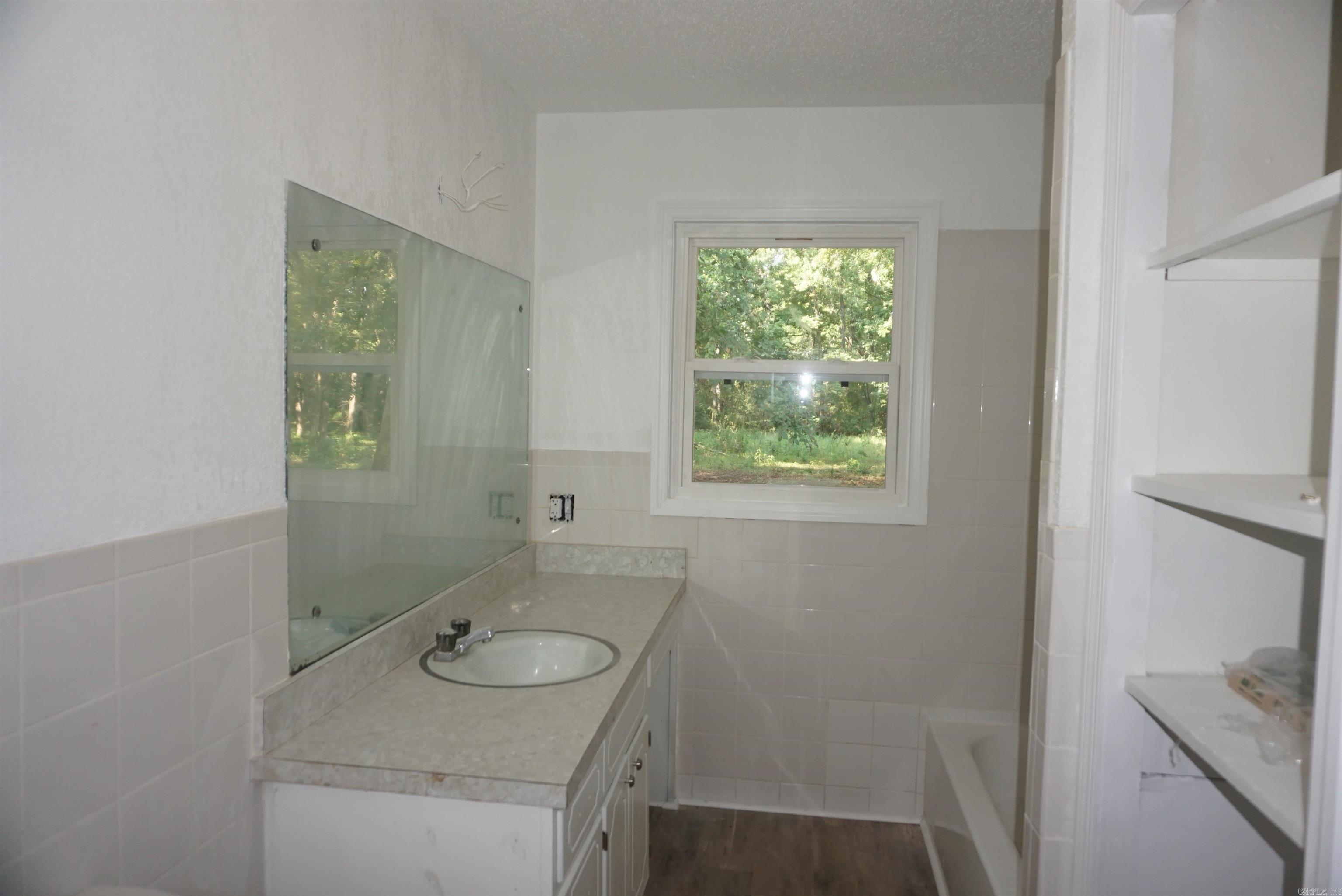 ACREAGE LOTS - Residential