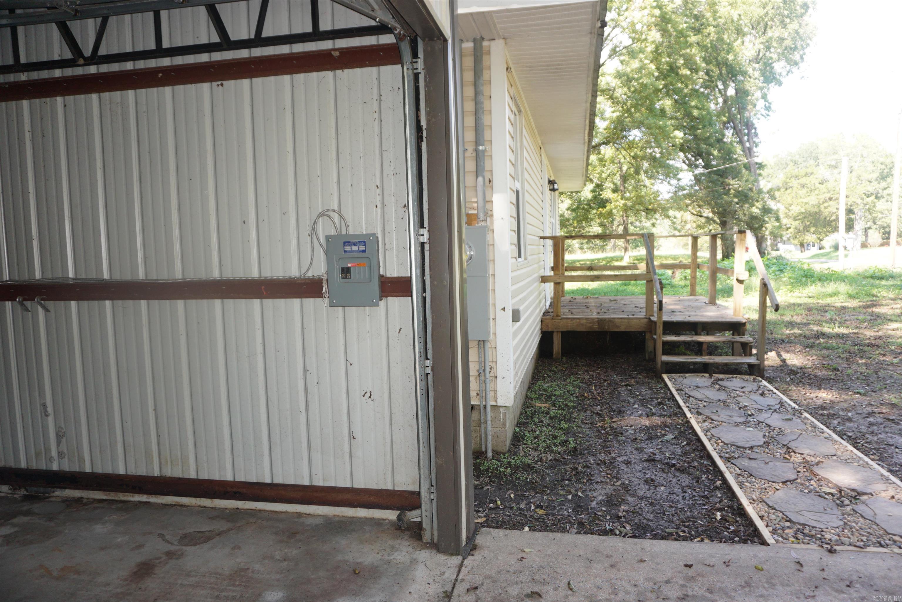 ACREAGE LOTS - Residential