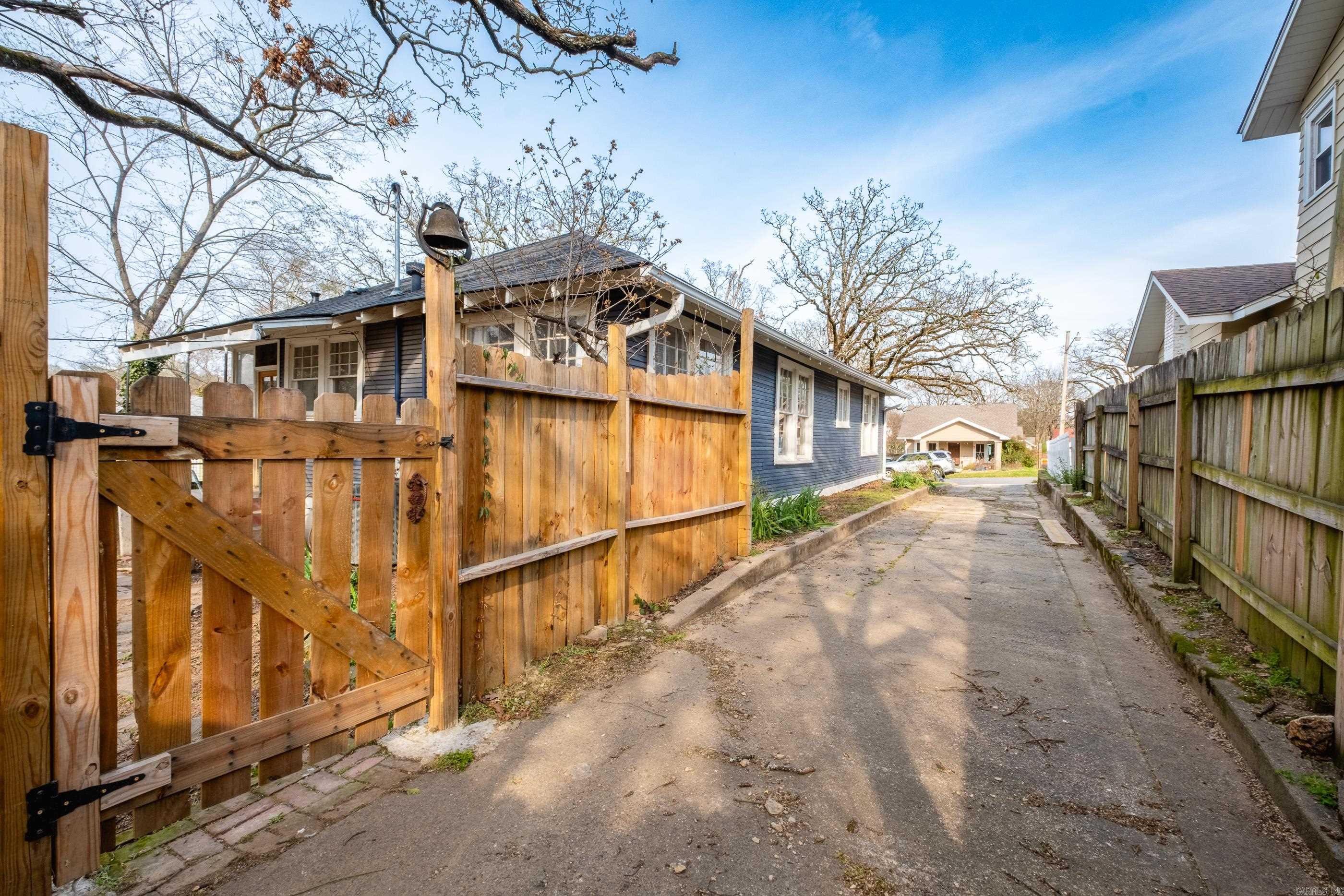 STIFFTS C S - Residential