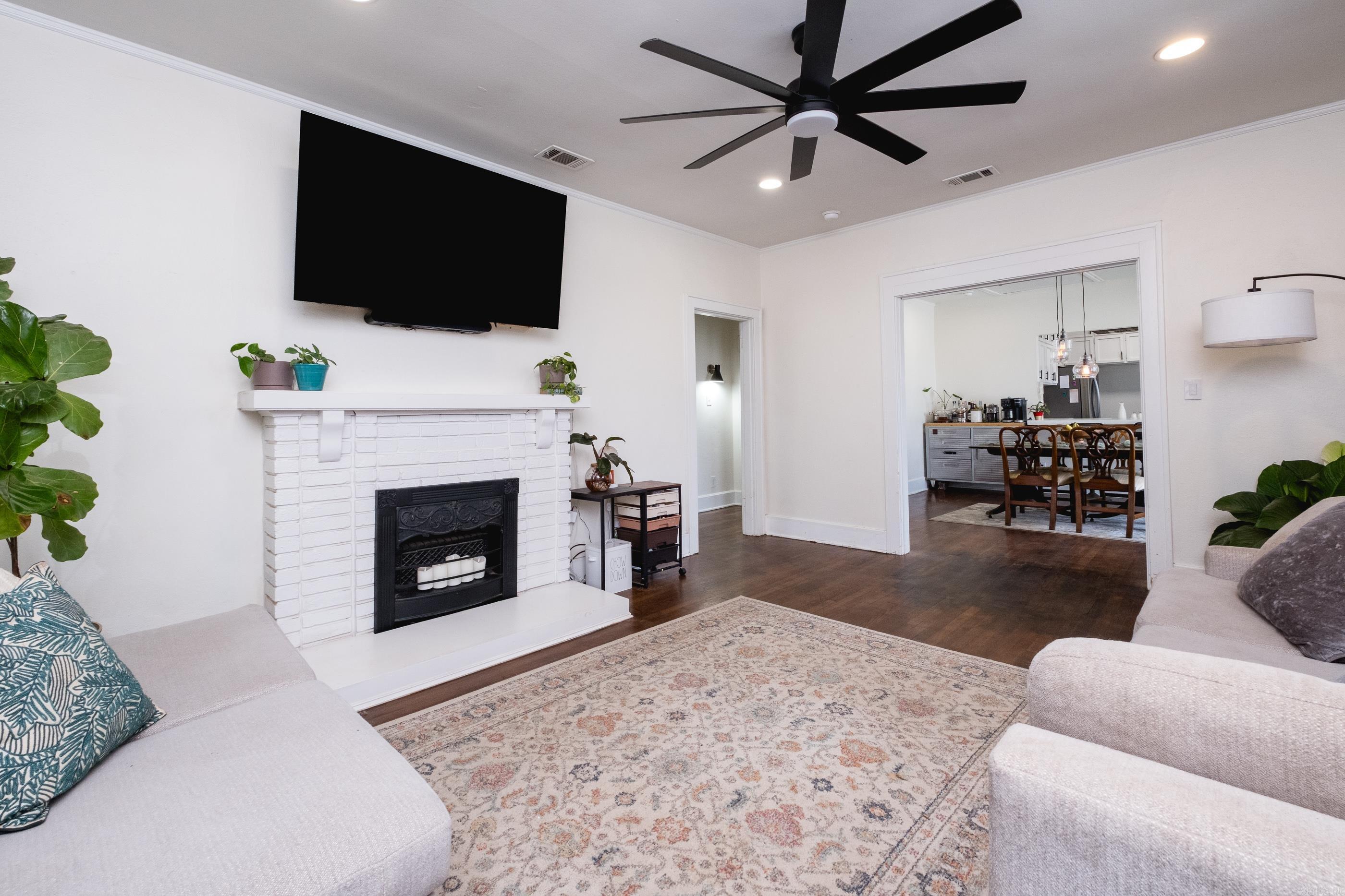 STIFFTS C S - Residential