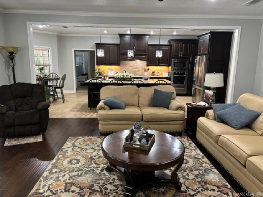 DEERWOOD ESTATES - Residential