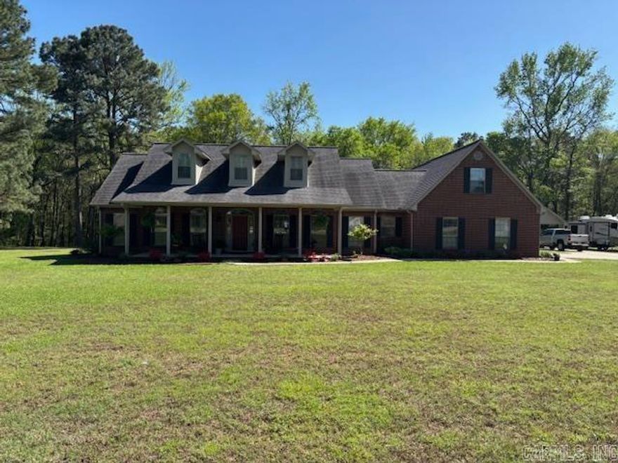 BEAUTIFUL CUSTOM HOME IN DEERWOOD ESTATES OFFERS APPROX. 2963 SQ. FT. OF LIVING SPACE SITUATED ON APPROX. 3  MANICURED ACRES. Great kitchen with large Island, abundant counter space and Granite.  Formal Dining Area.  Woodburning fireplace in large family area.  Separate office space with builtins.  Large laundry area with builtins.  Central A/C & Heat.  Crown moulding throughout.  Covered patio with views of the 18 x 36 Inground pool with vinyl fencing.