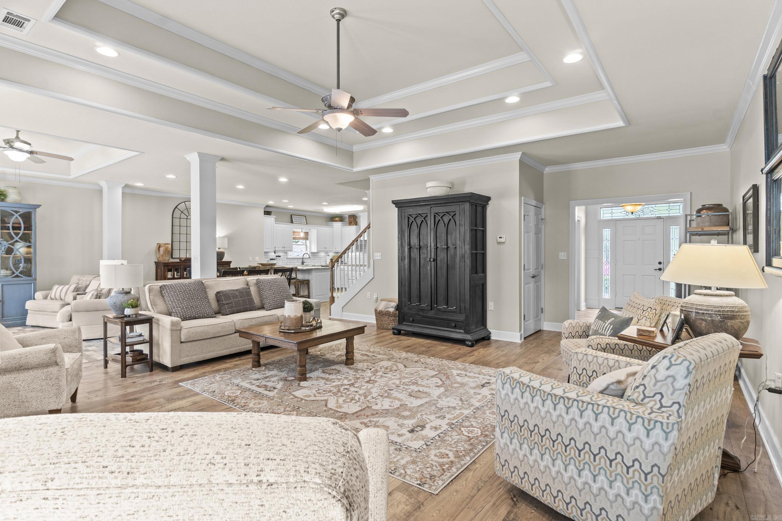 RIVER OAKS - Residential