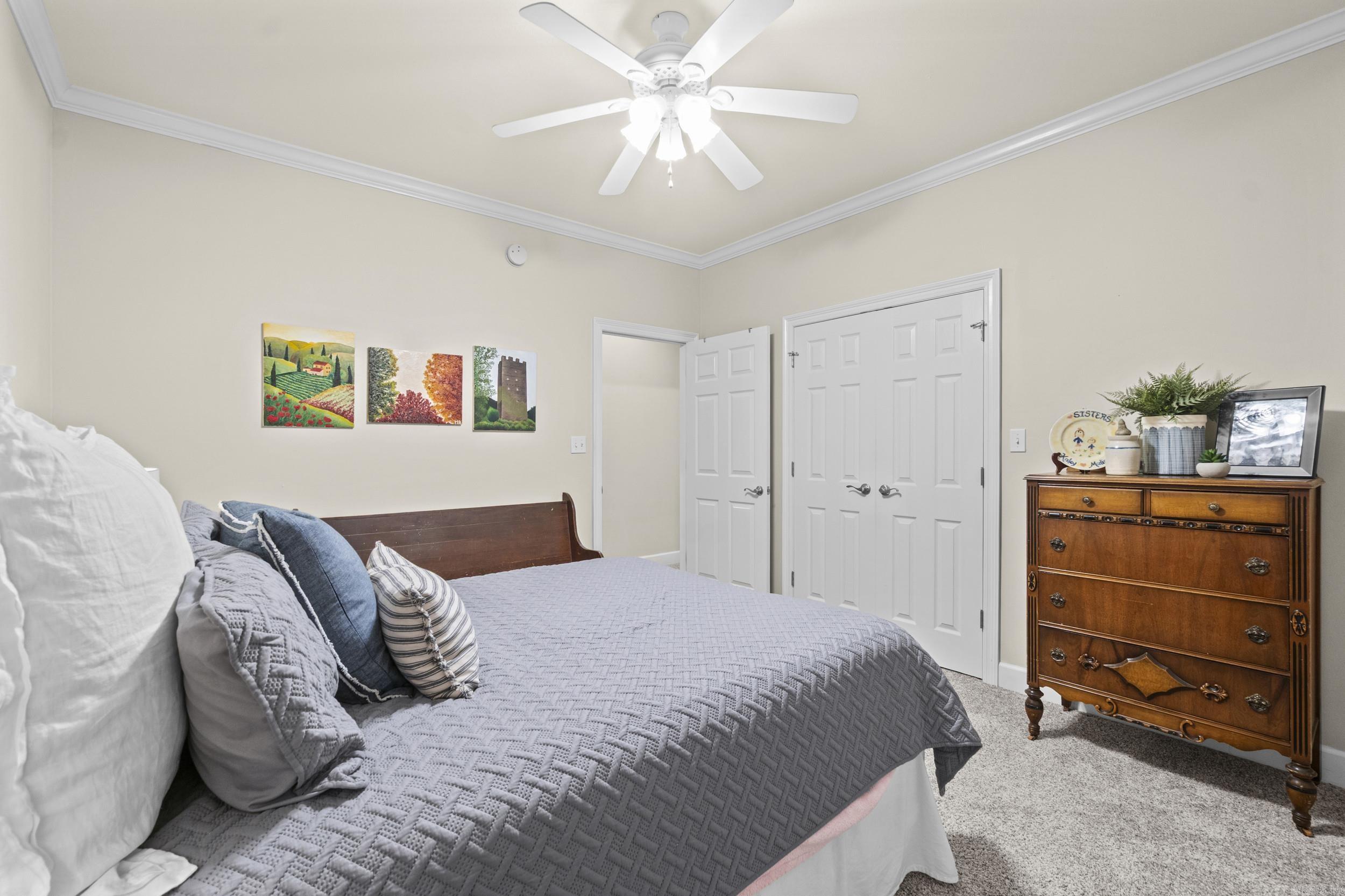 RIVER OAKS - Residential