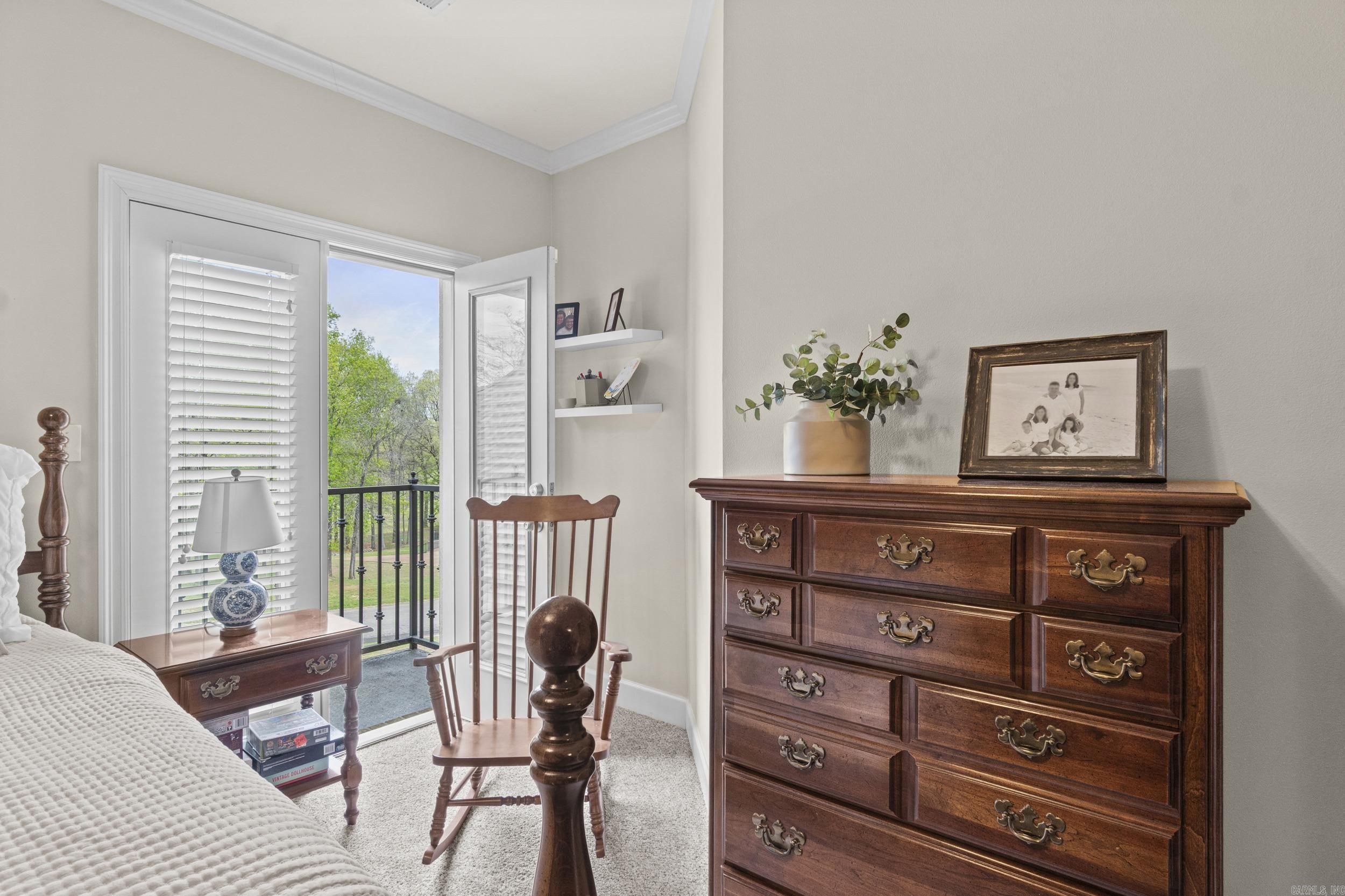 RIVER OAKS - Residential