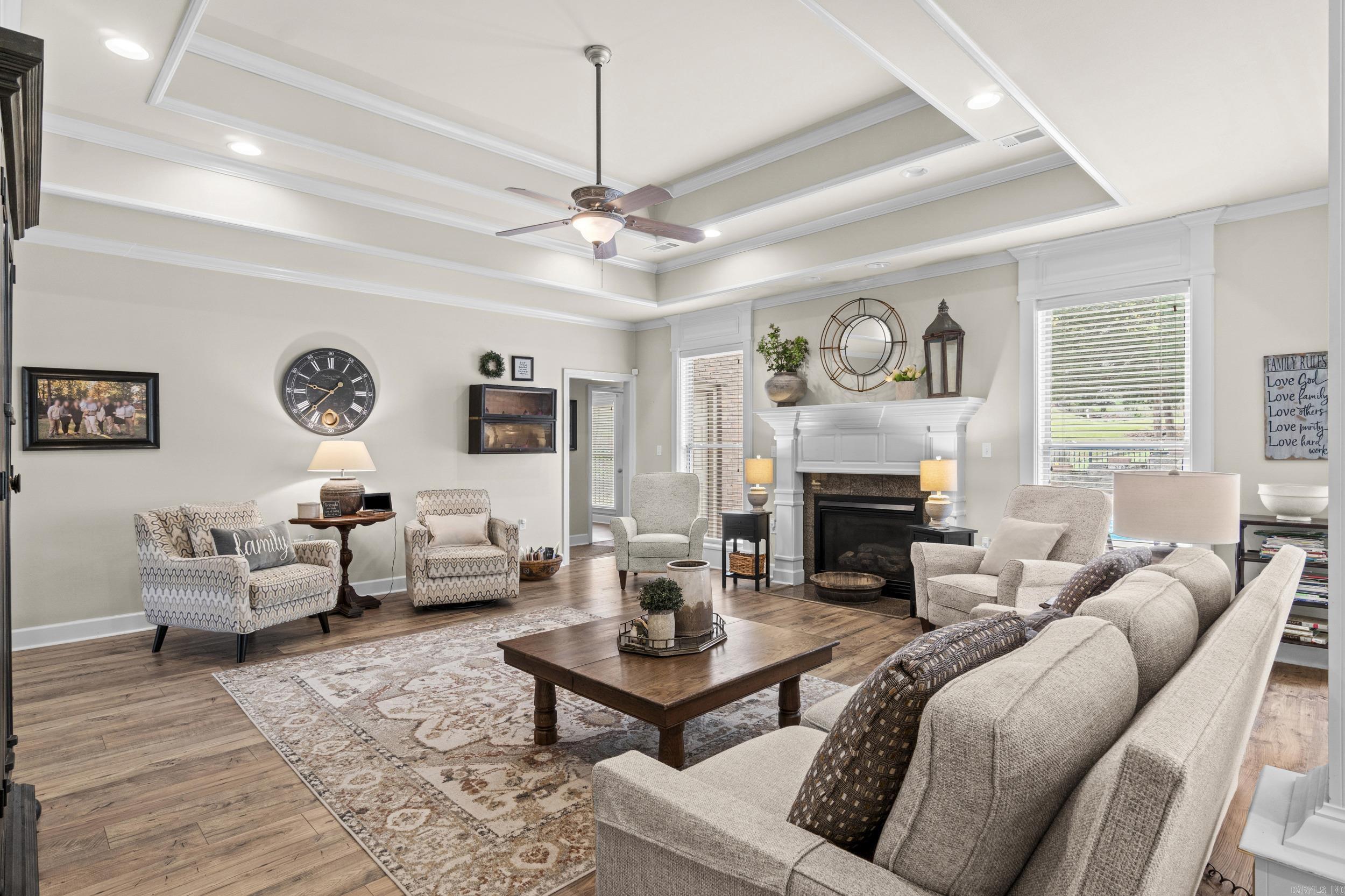 RIVER OAKS - Residential