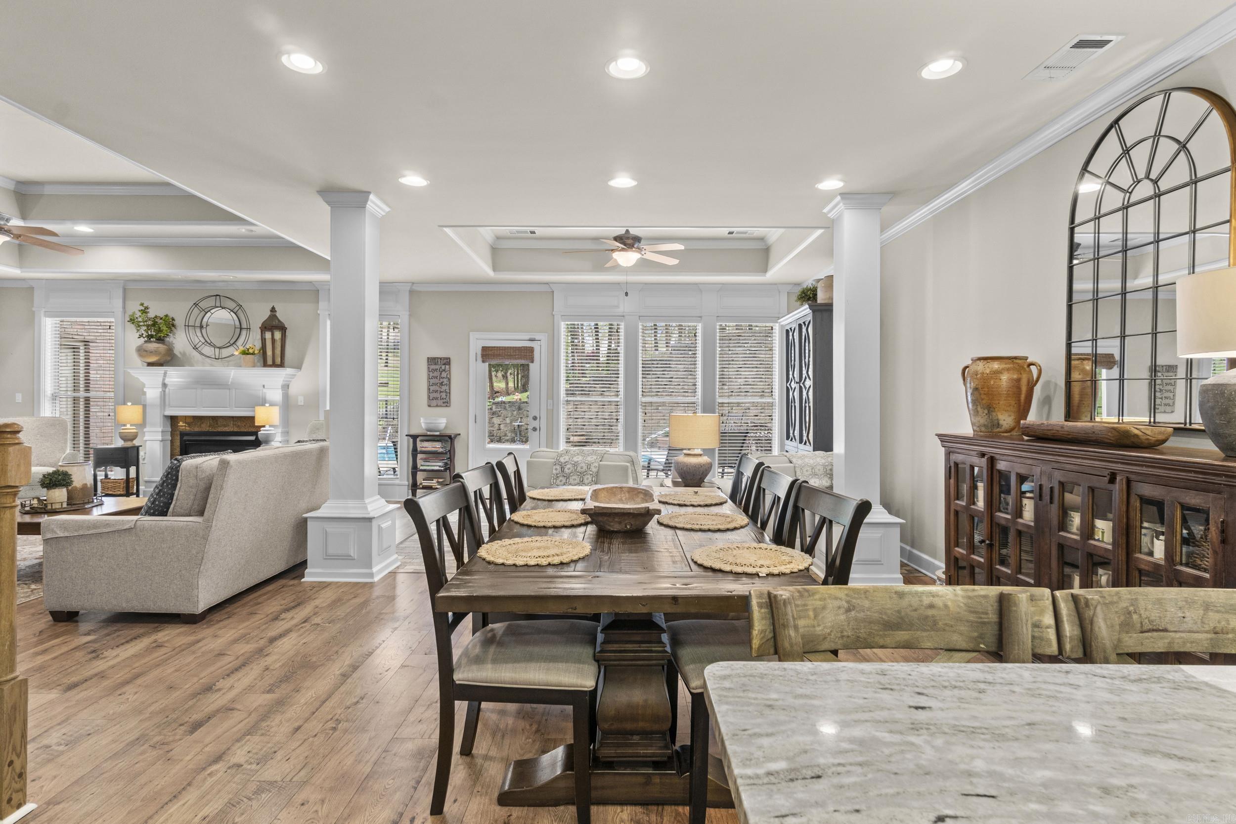 RIVER OAKS - Residential