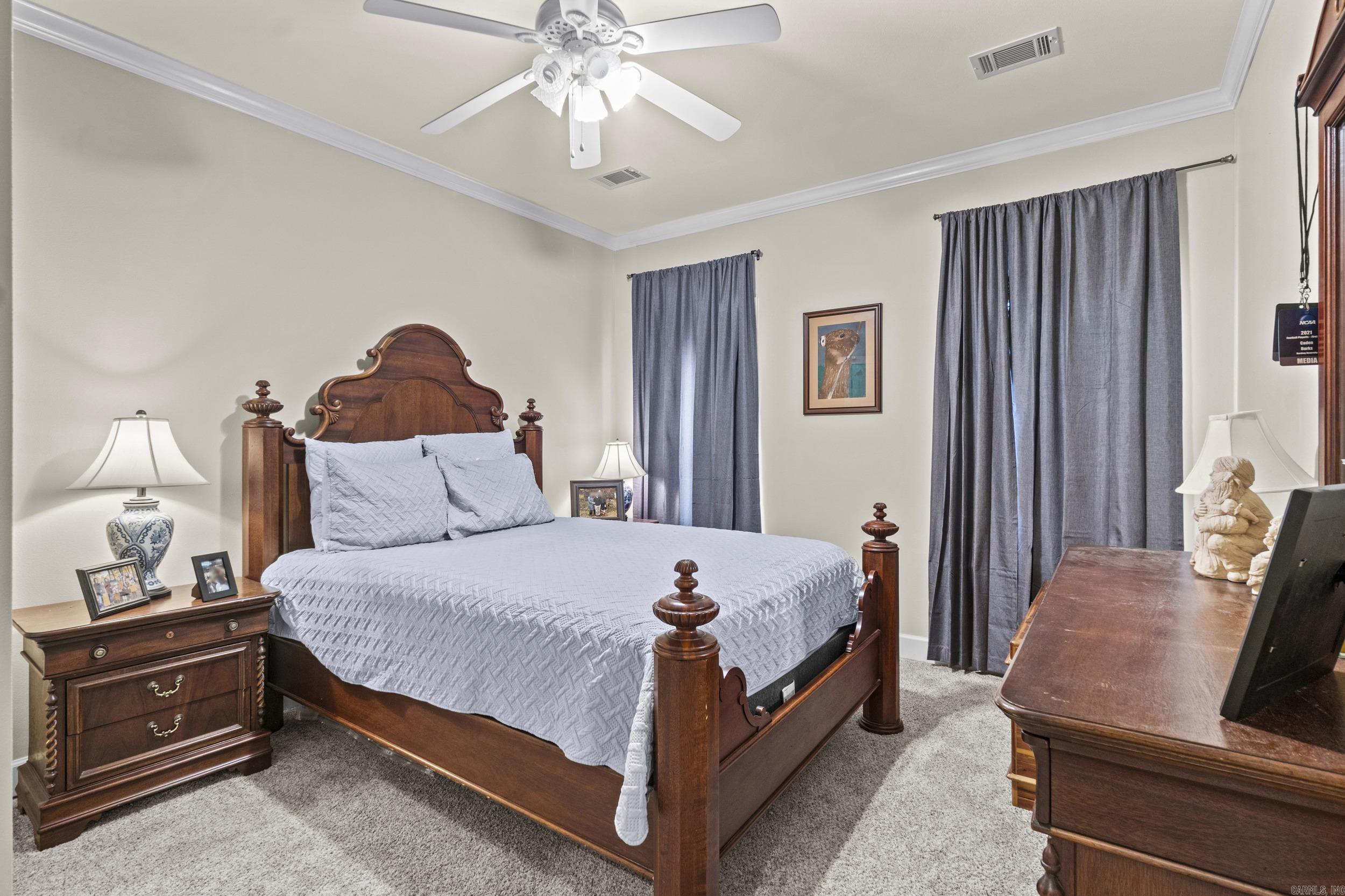 RIVER OAKS - Residential