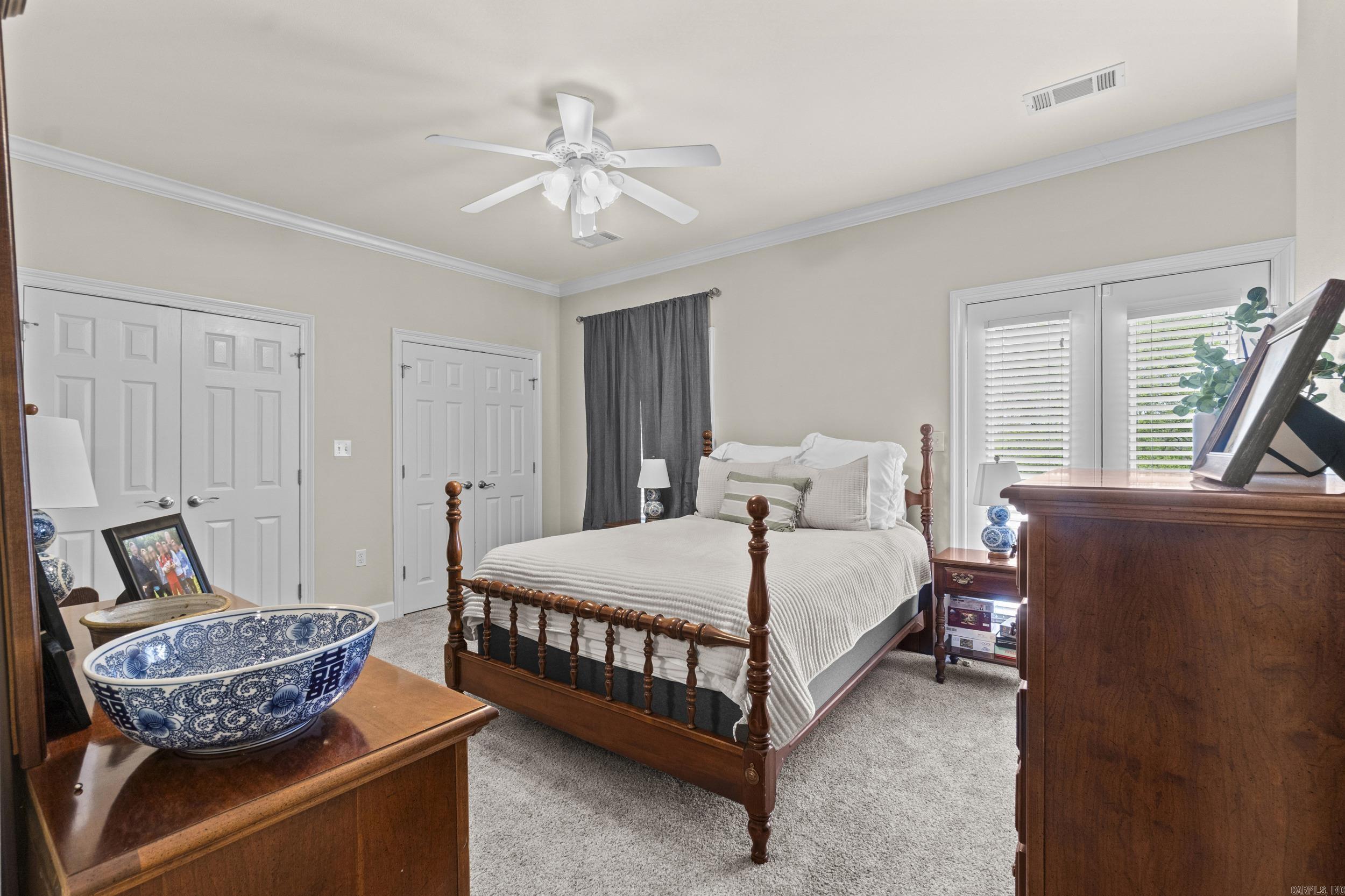 RIVER OAKS - Residential