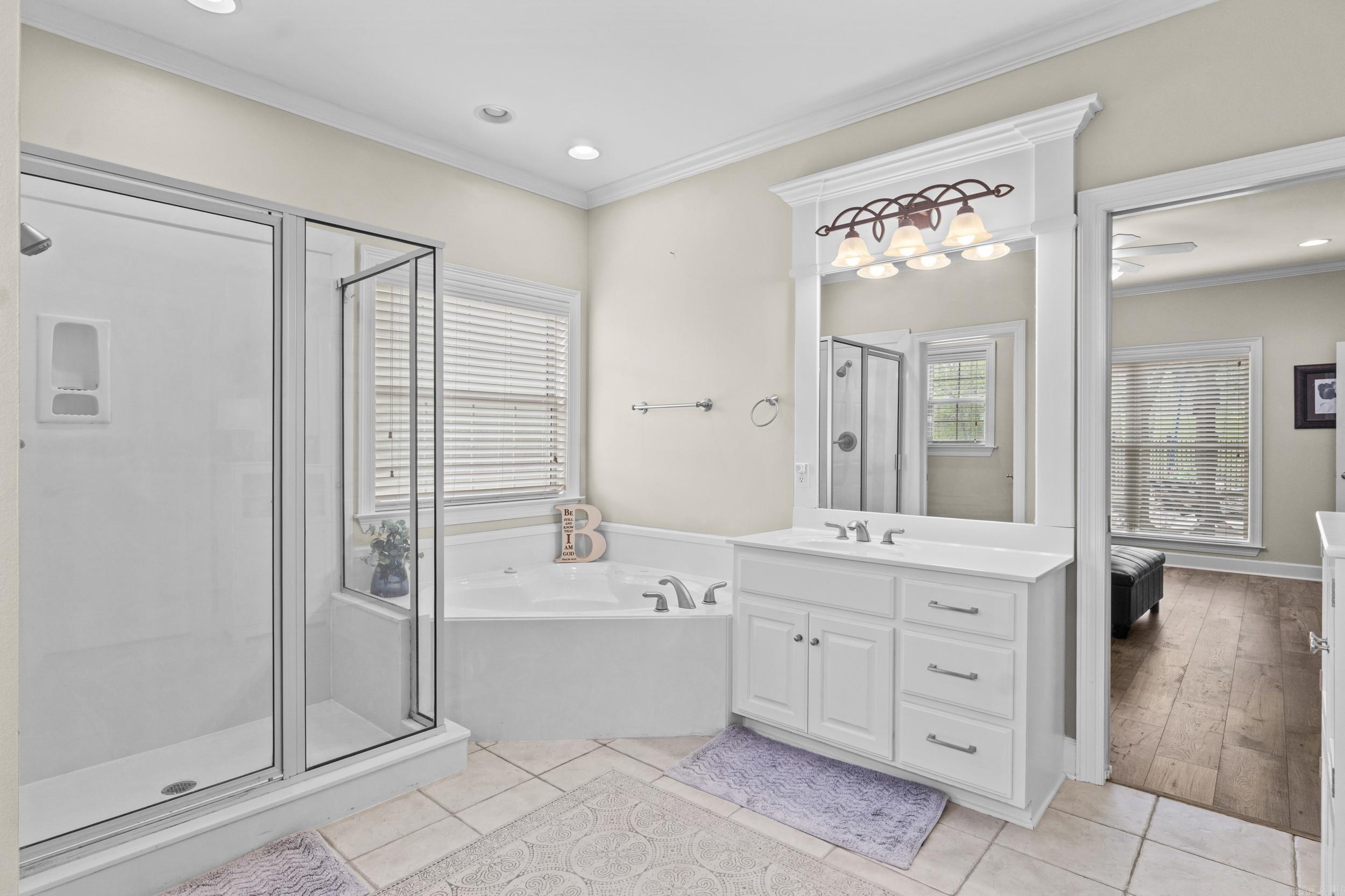 RIVER OAKS - Residential